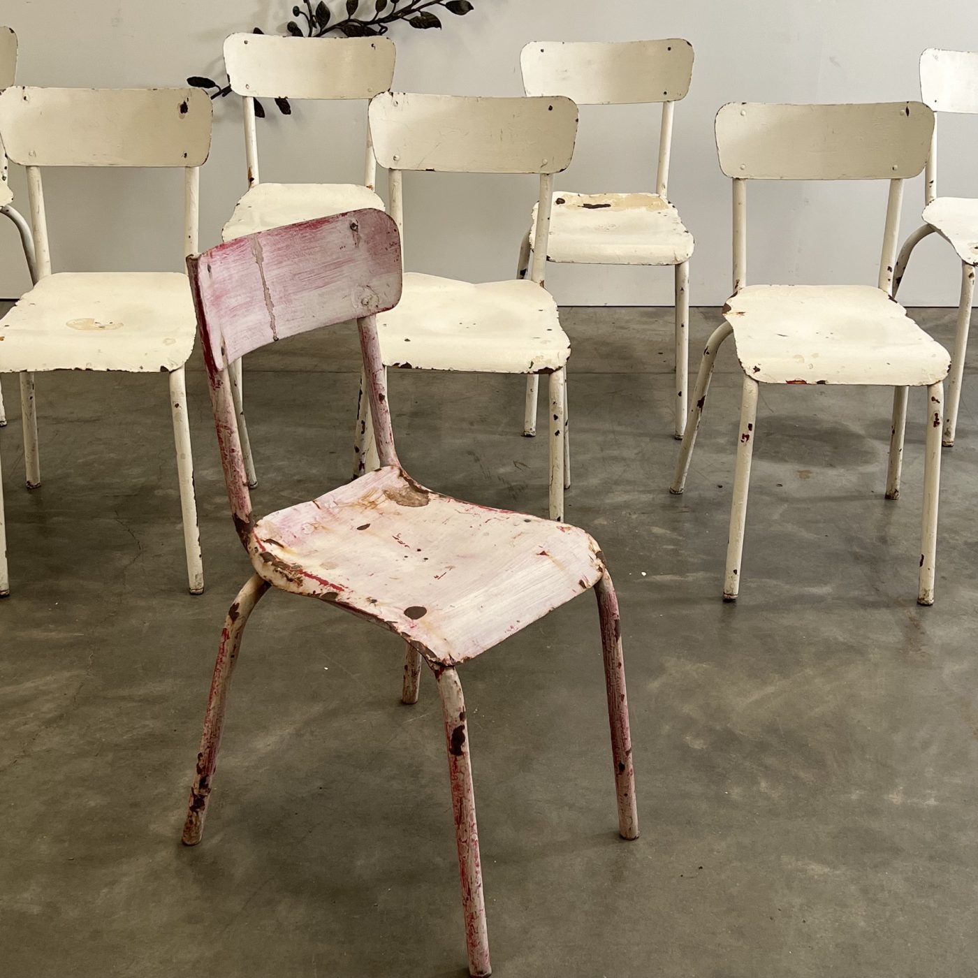 objet-vagabond-metal-chairs0003