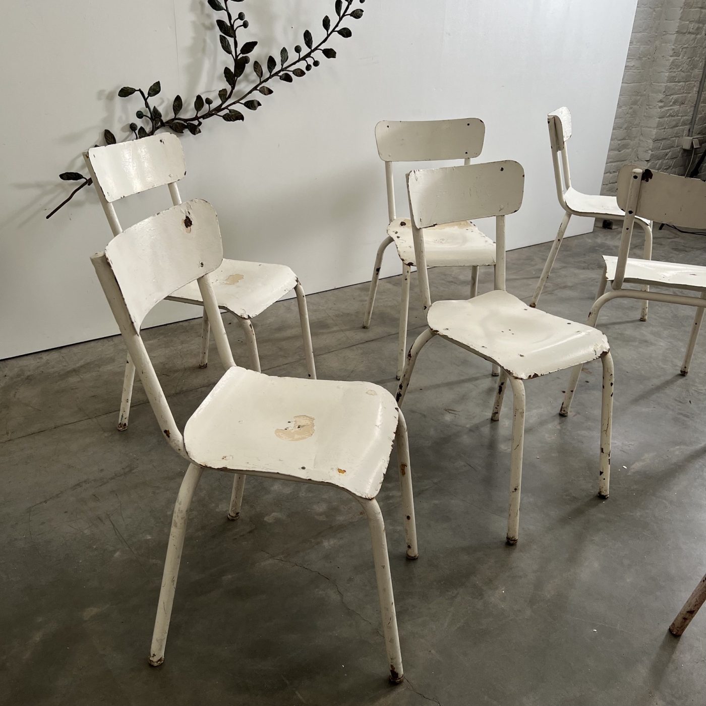 objet-vagabond-metal-chairs0005