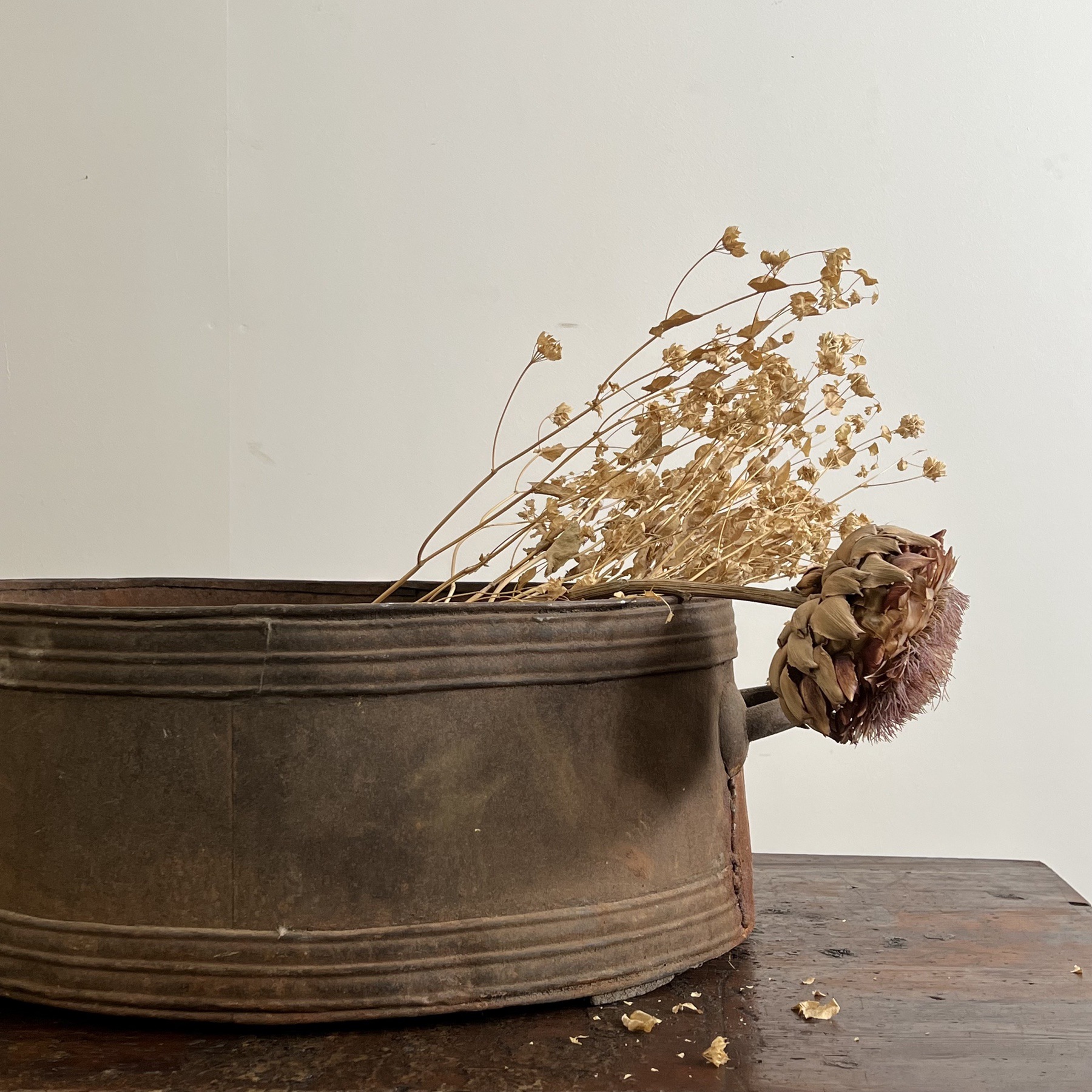 objet-vagabond-metal-planters0005