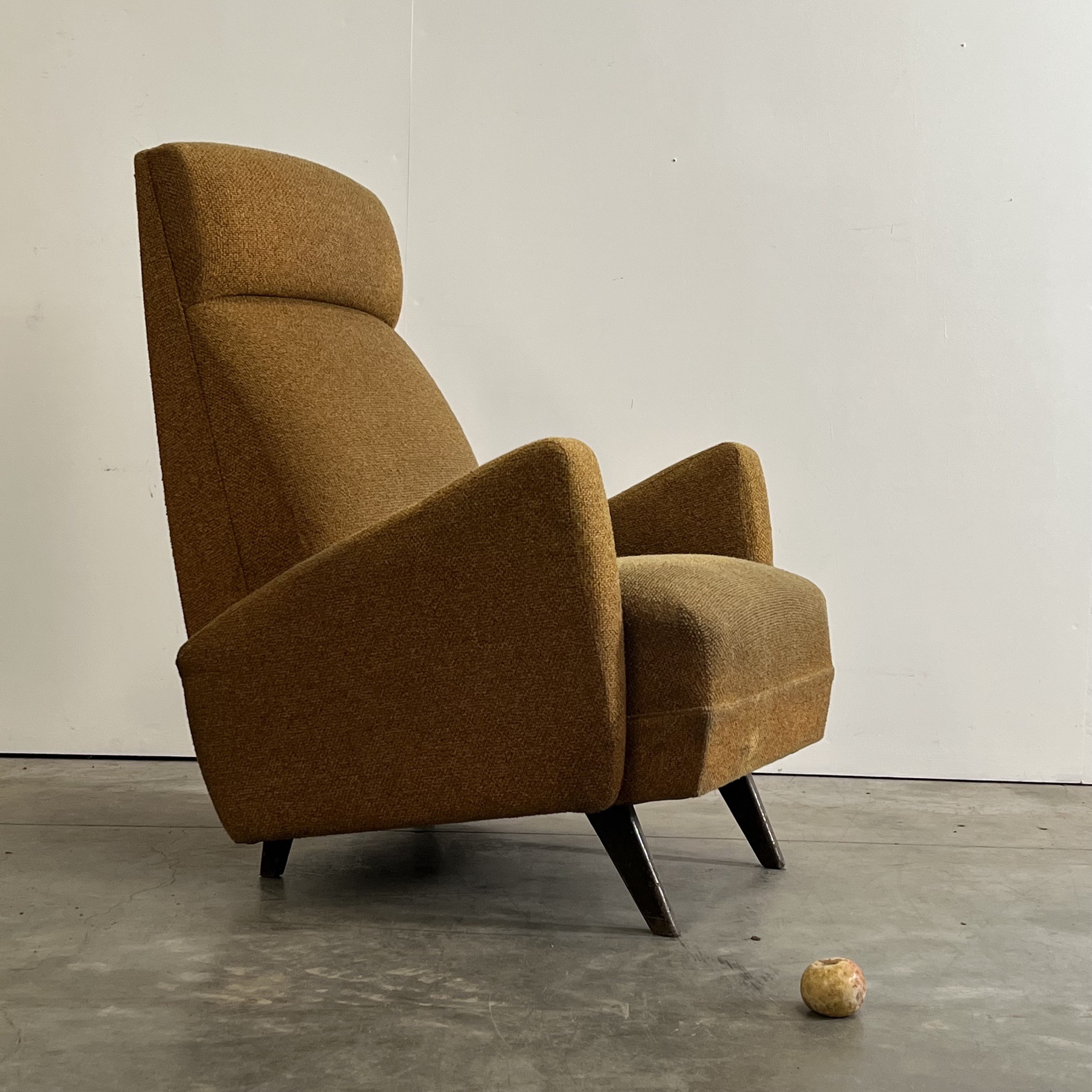 objet-vagabond-midcentury-armchair0000