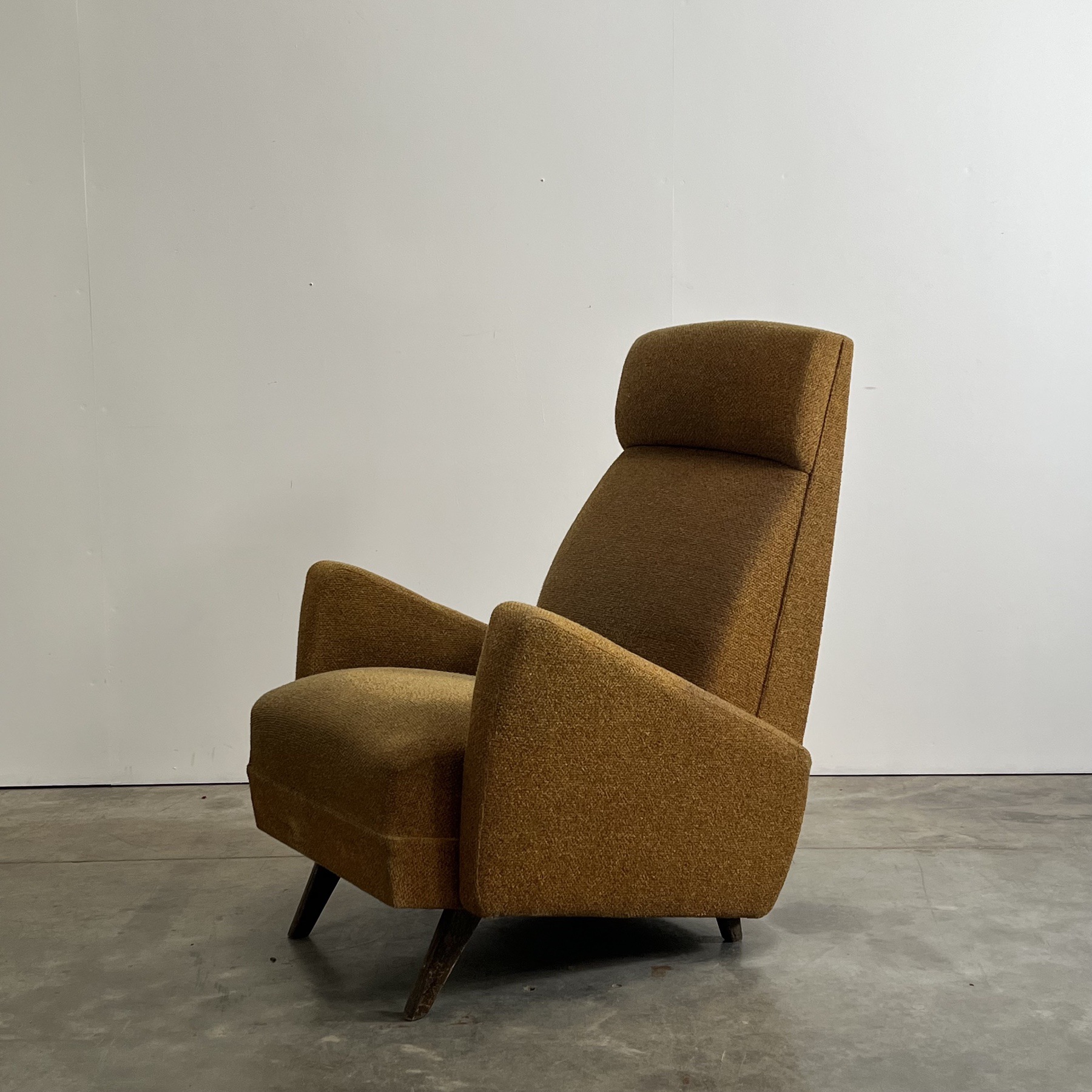 objet-vagabond-midcentury-armchair0004