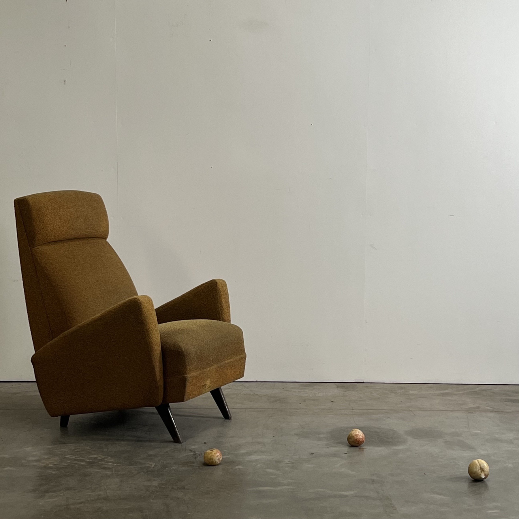 objet-vagabond-midcentury-armchair0008