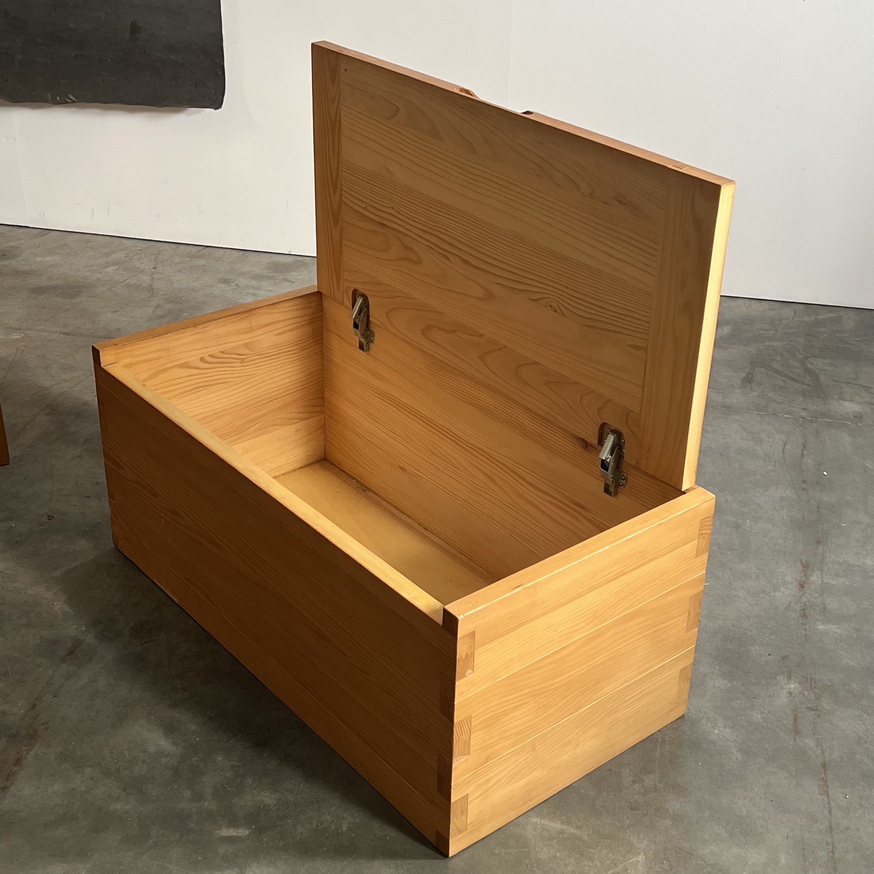 objet-vagabond-modern-desk0000
