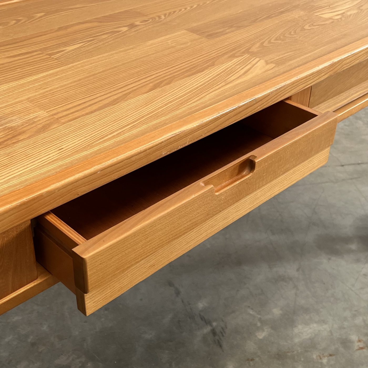 objet-vagabond-modern-desk0006