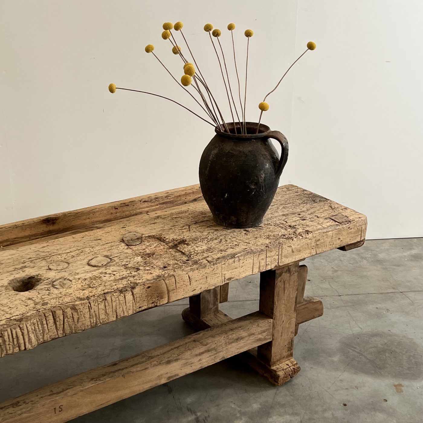 objet-vagabond-primitive-coffeetable0000