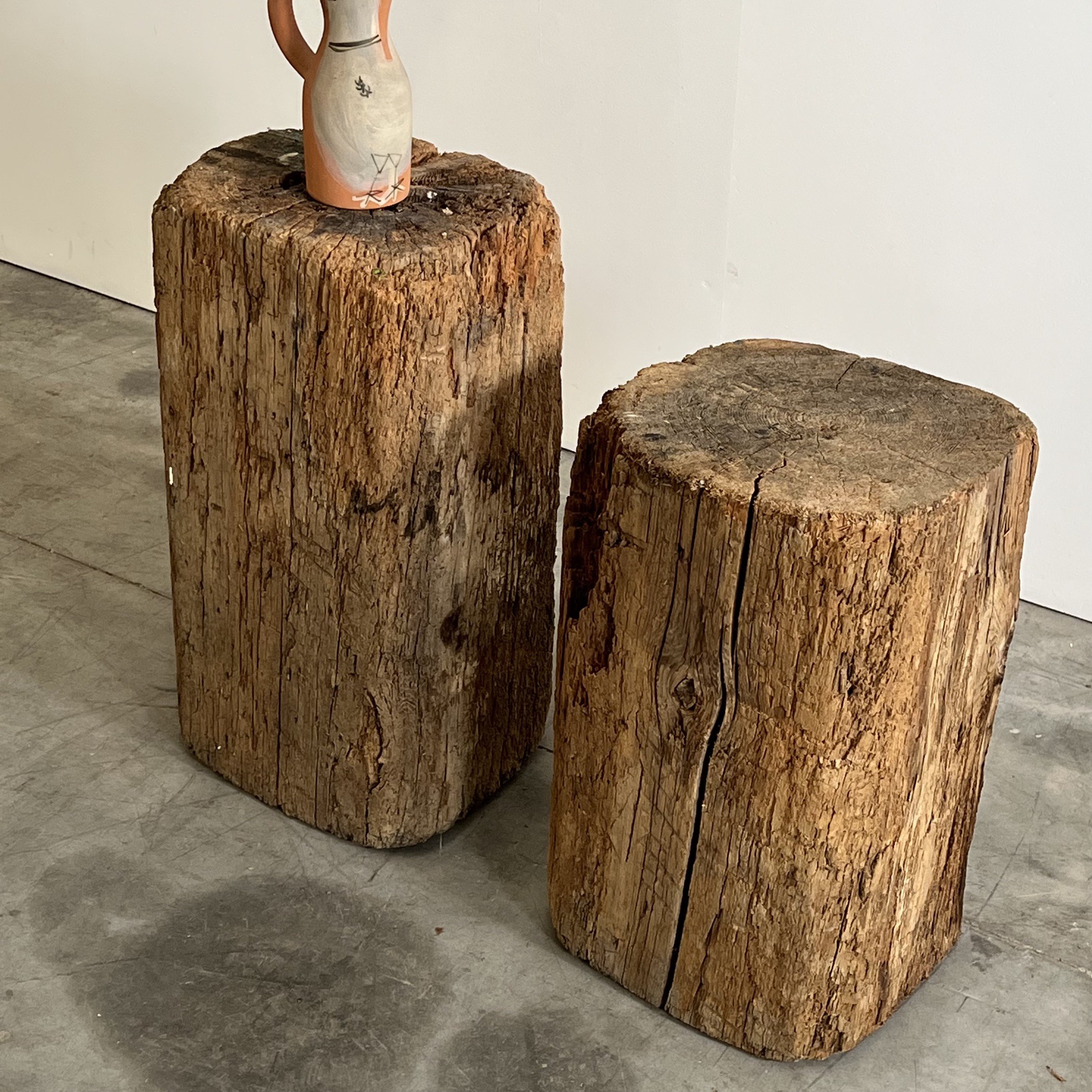 objet-vagabond-primitive-sidetables0002