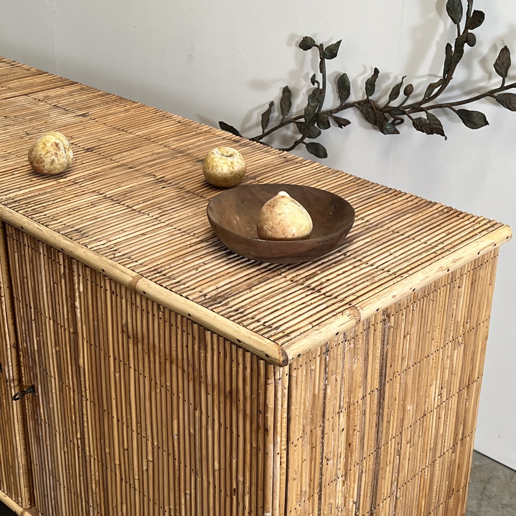 objet-vagabond-rattan-sideboard0002