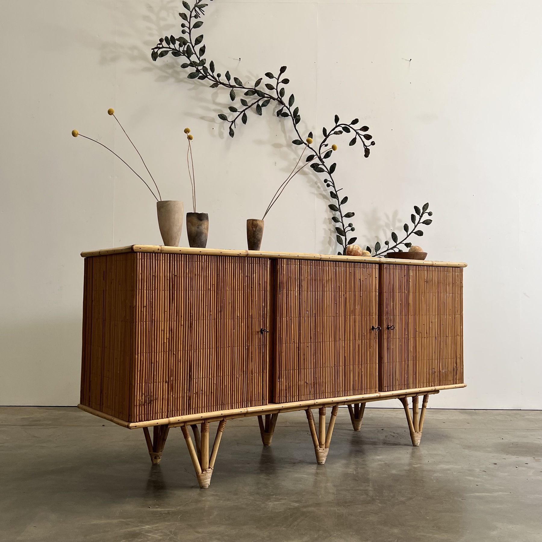 objet-vagabond-rattan-sideboard0008