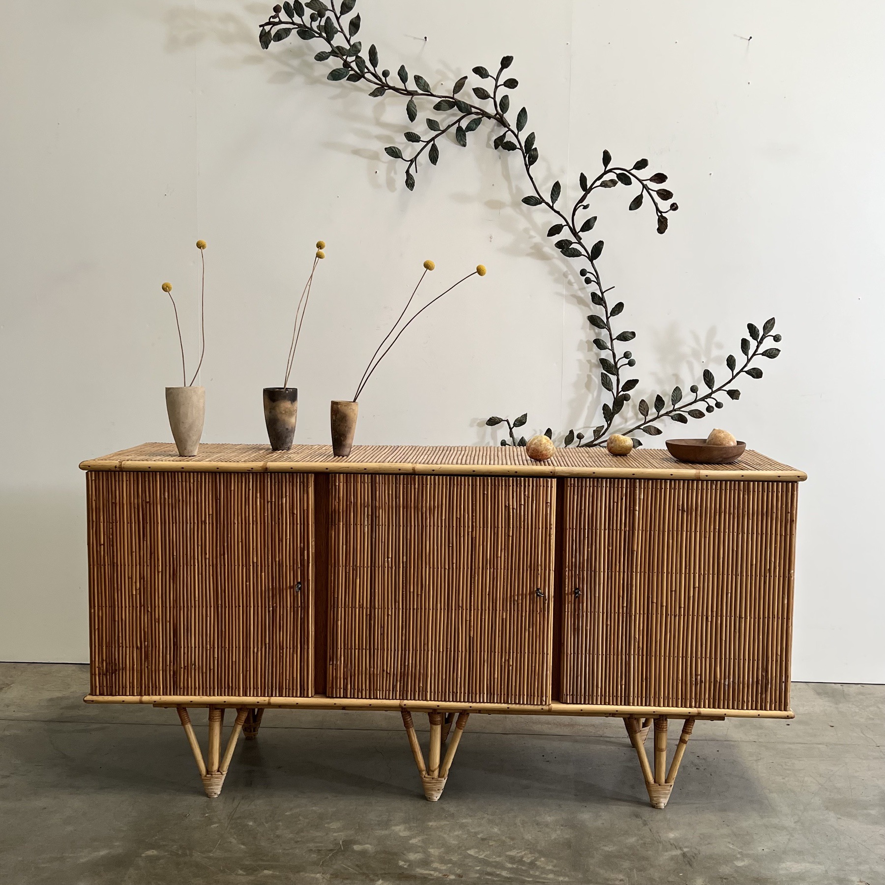 objet-vagabond-rattan-sideboard0009