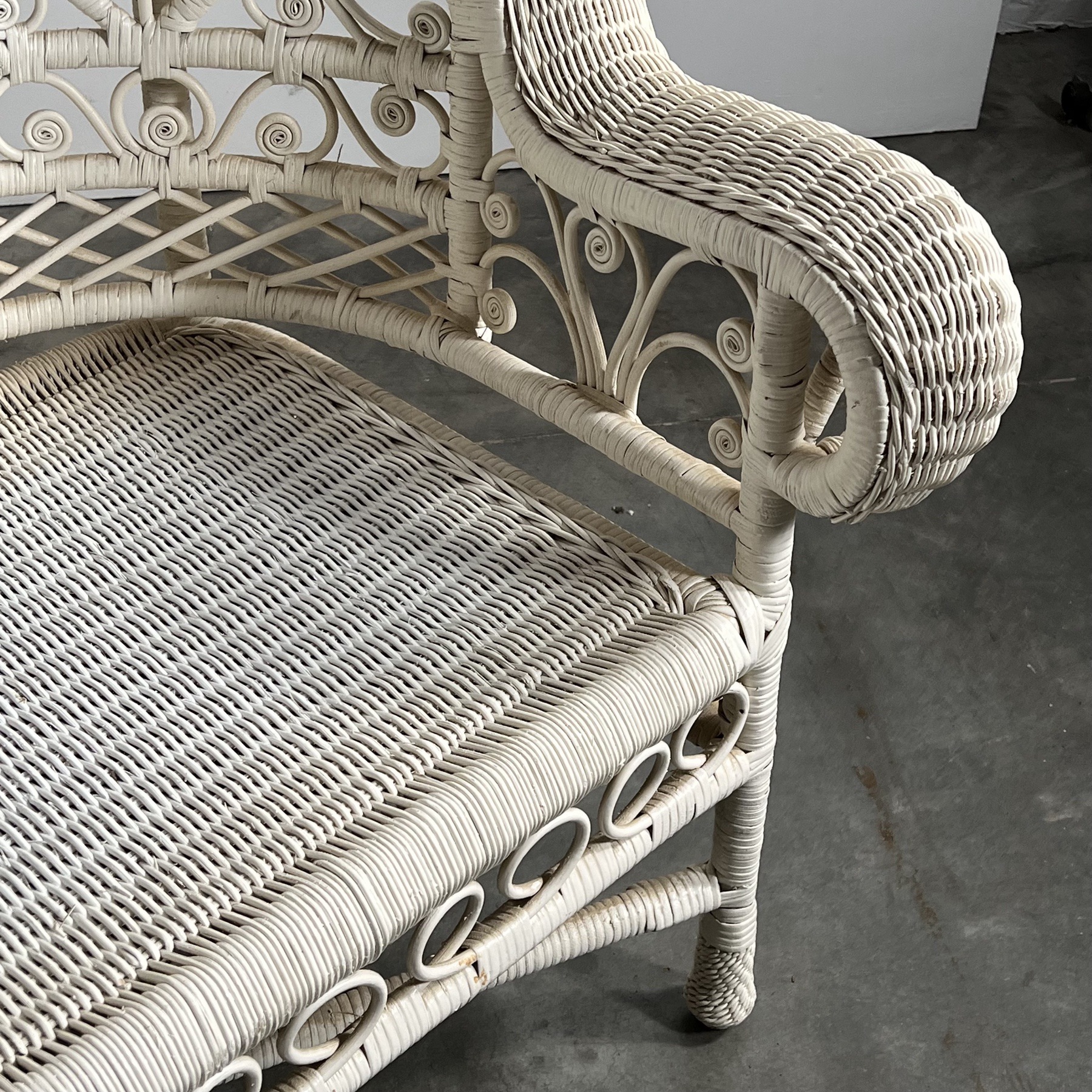 objet-vagabond-rattan-sofa0006