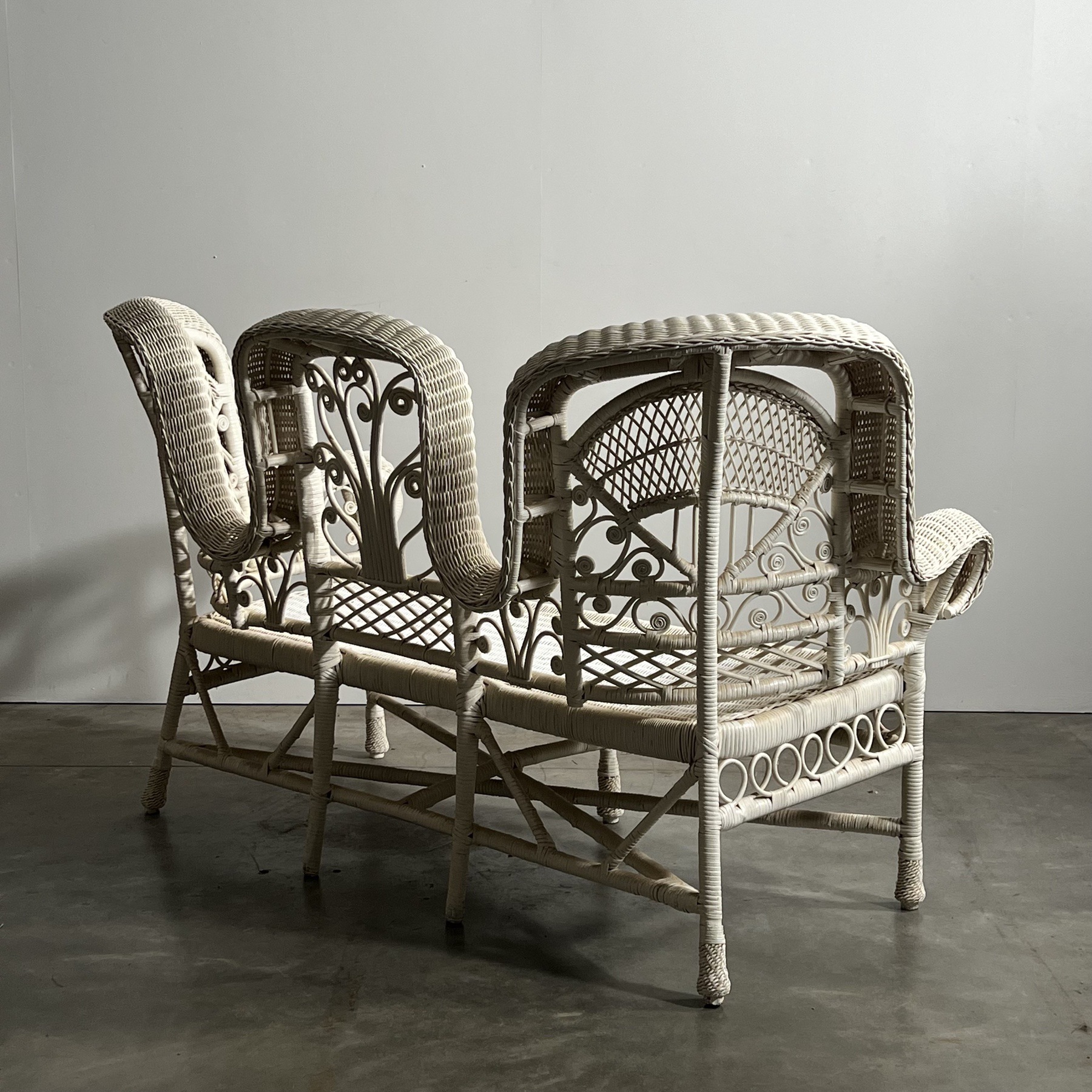 objet-vagabond-rattan-sofa0007