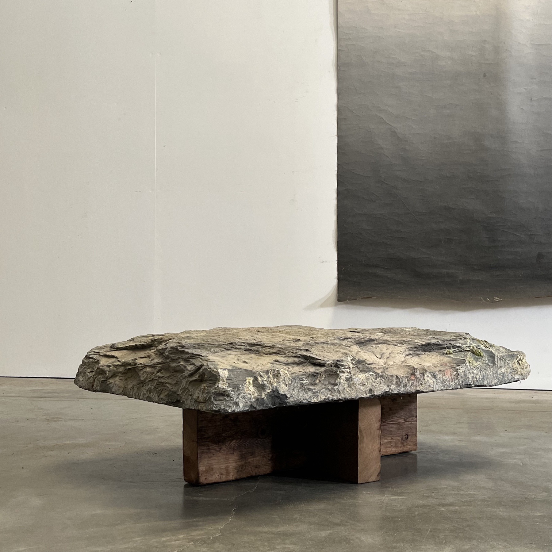 objet-vagabond-stone-sidetables20006