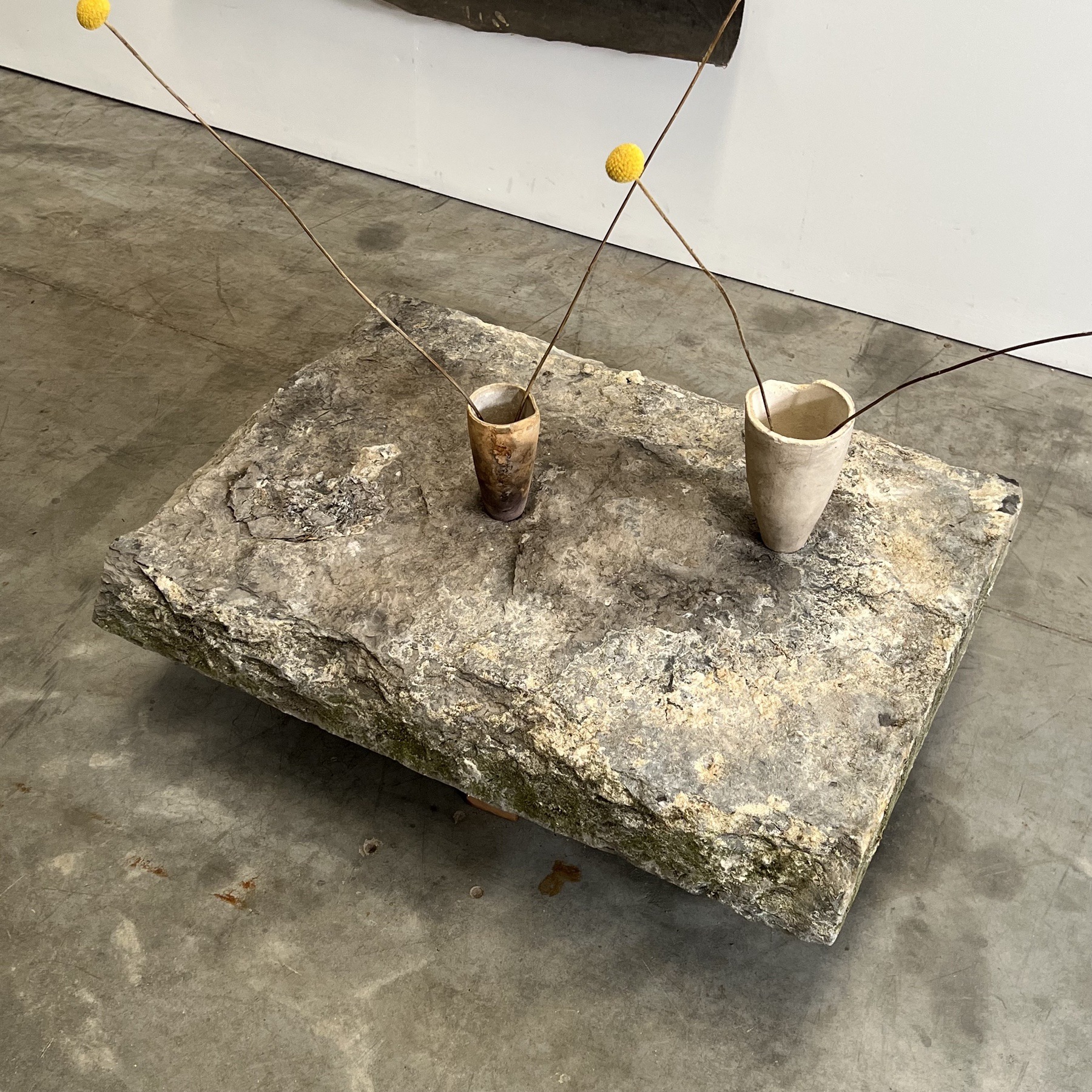 objet-vagabond-stone-sidetables20009