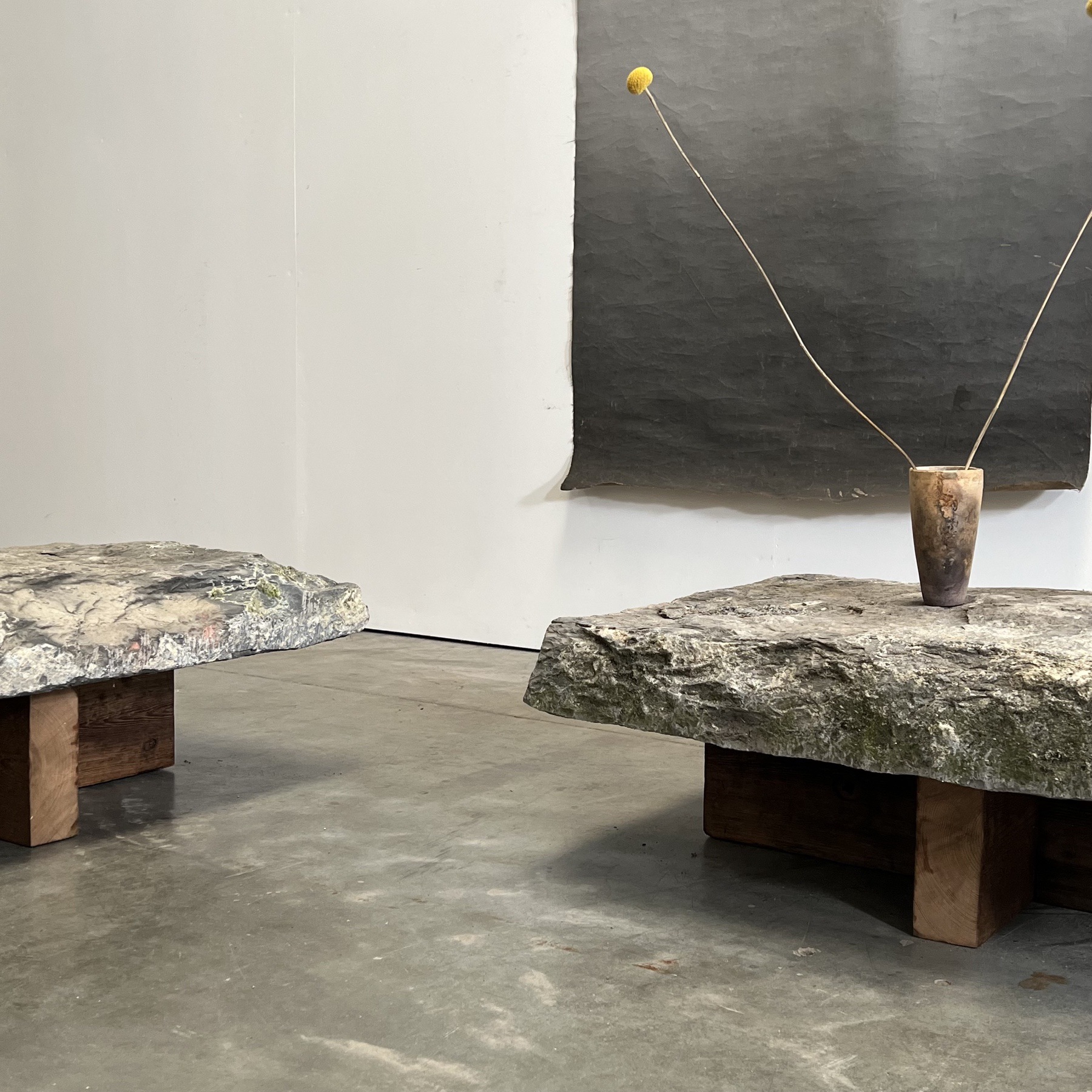 objet-vagabond-stone-sidetables20010