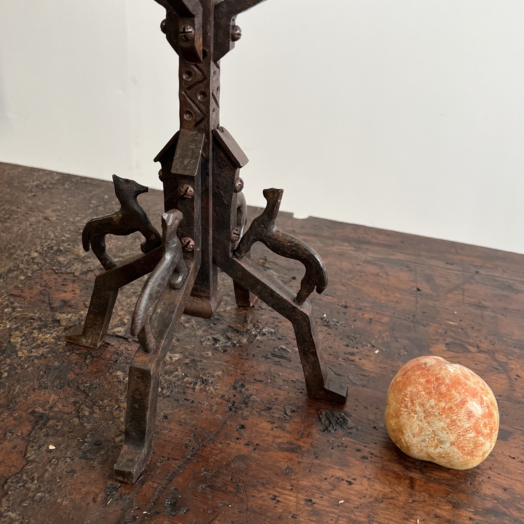 objet-vagabond-wrought-iron-candlesticks0009