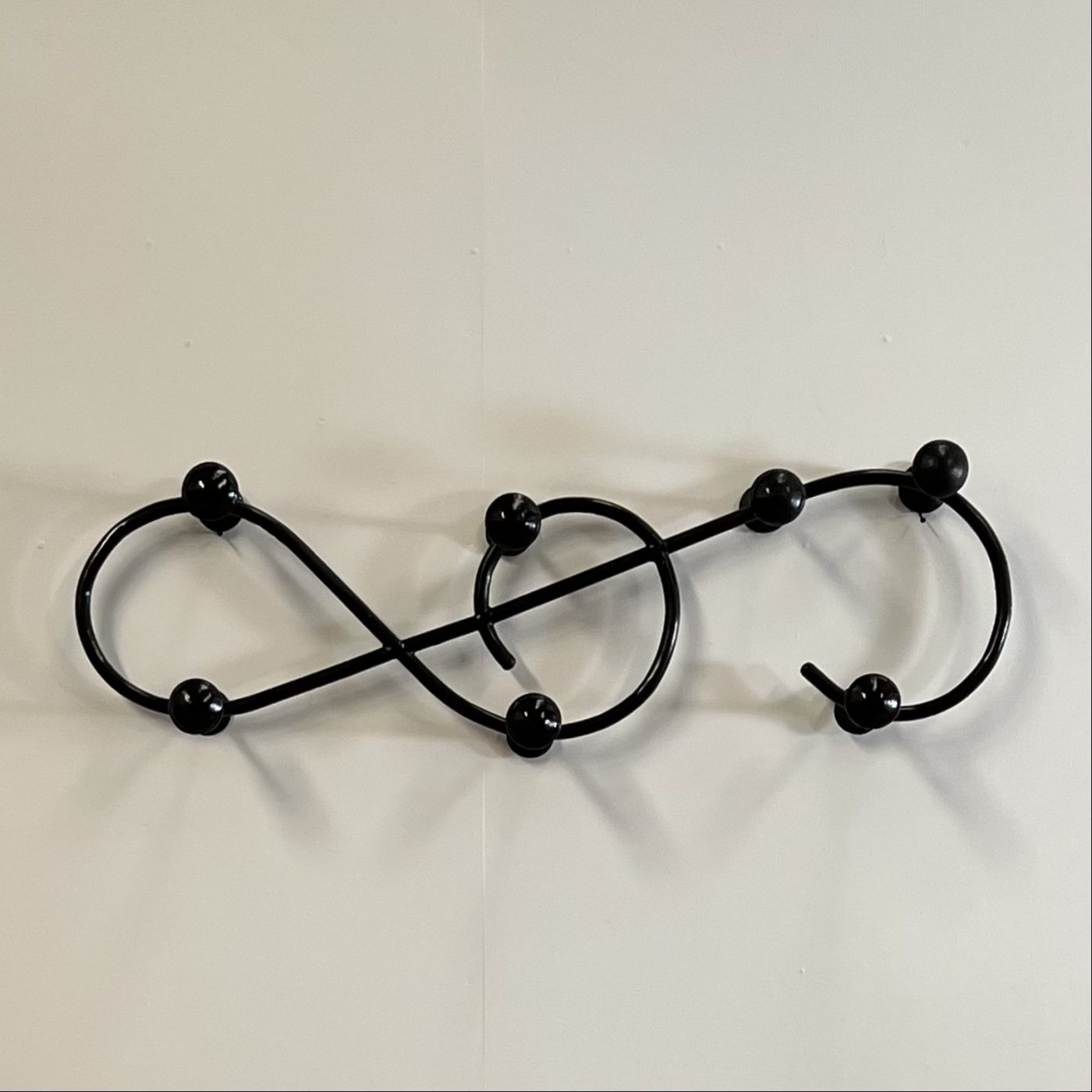 objet-vagabond-metal-coatrack0005