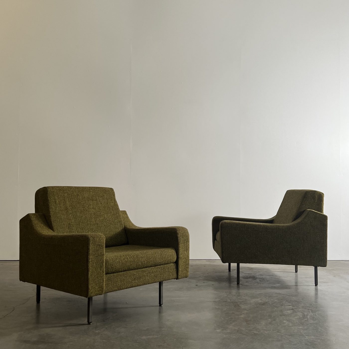 objet-vagabond-rmidcentury-armchairs0003