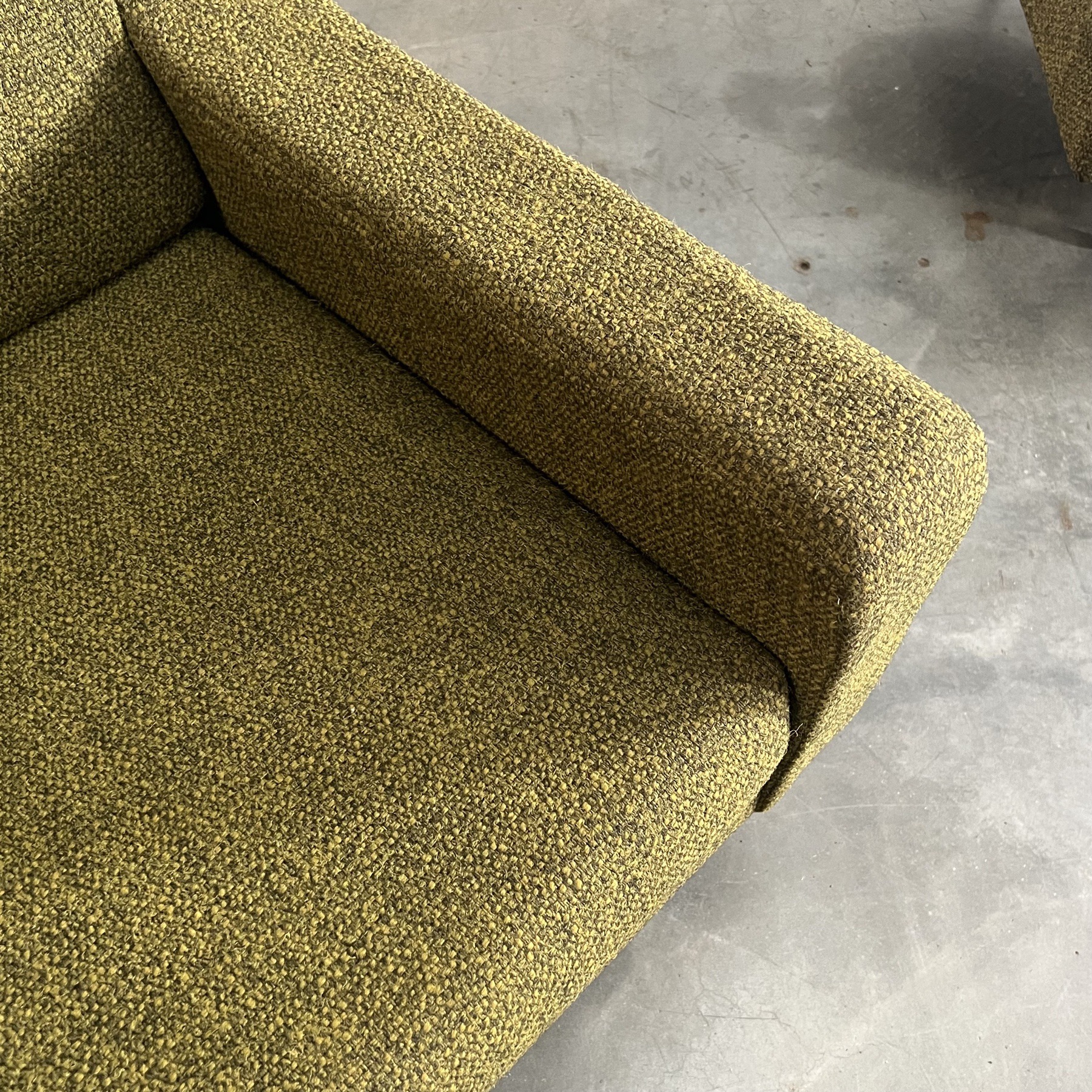 objet-vagabond-rmidcentury-armchairs0007