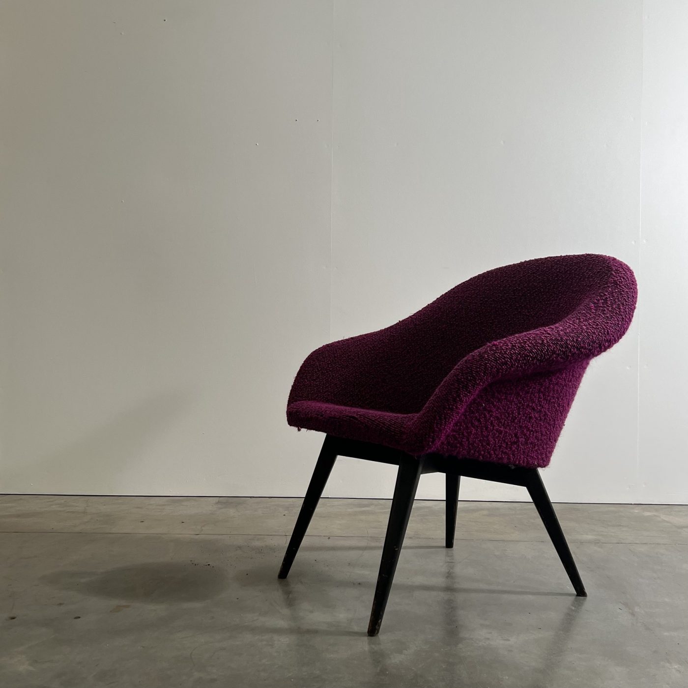 objet-vagabond-vintage-armchairs0000