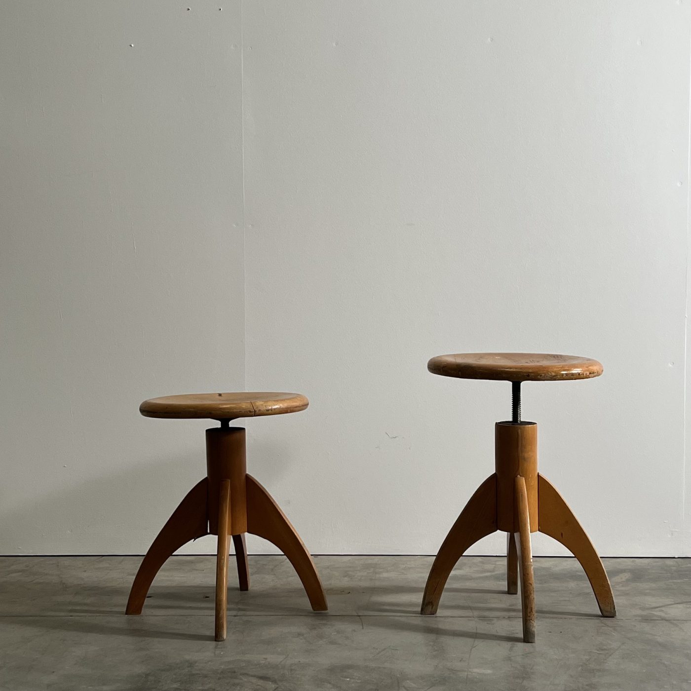 objet-vagabond-wooden-stools0002