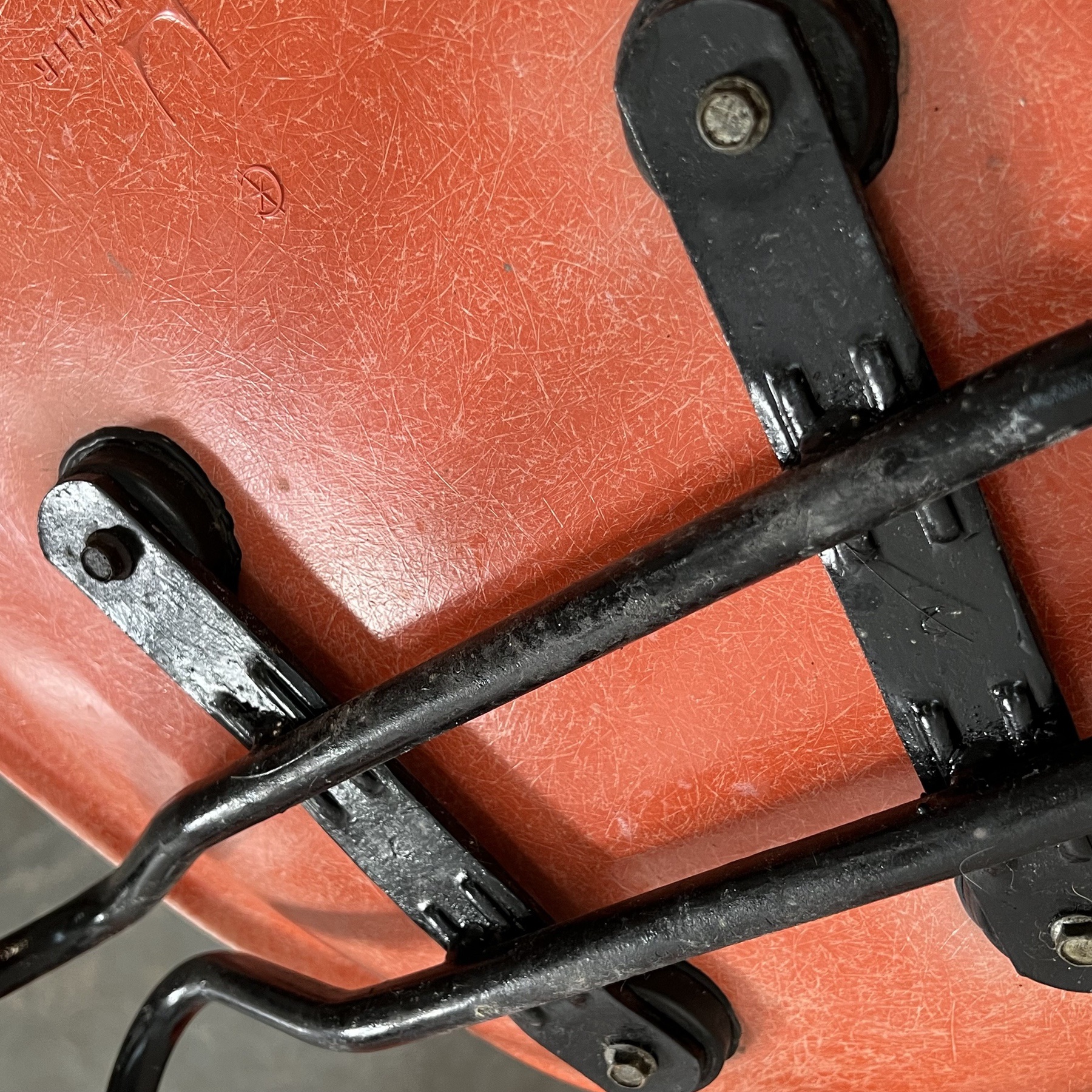 objet-eames-chairs0002