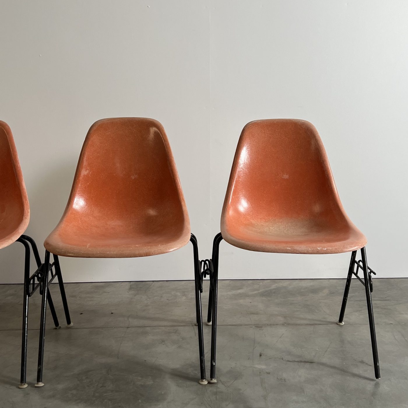 objet-eames-chairs0003
