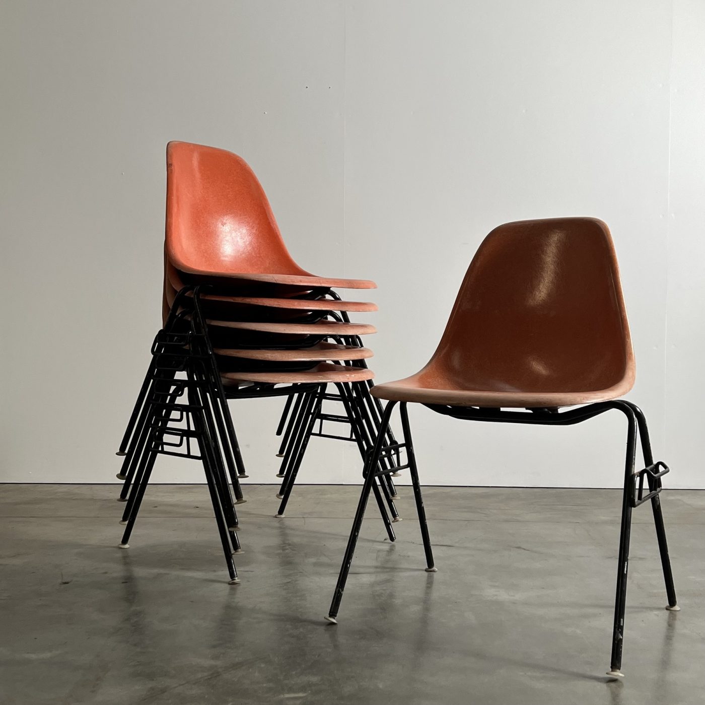 objet-eames-chairs0004