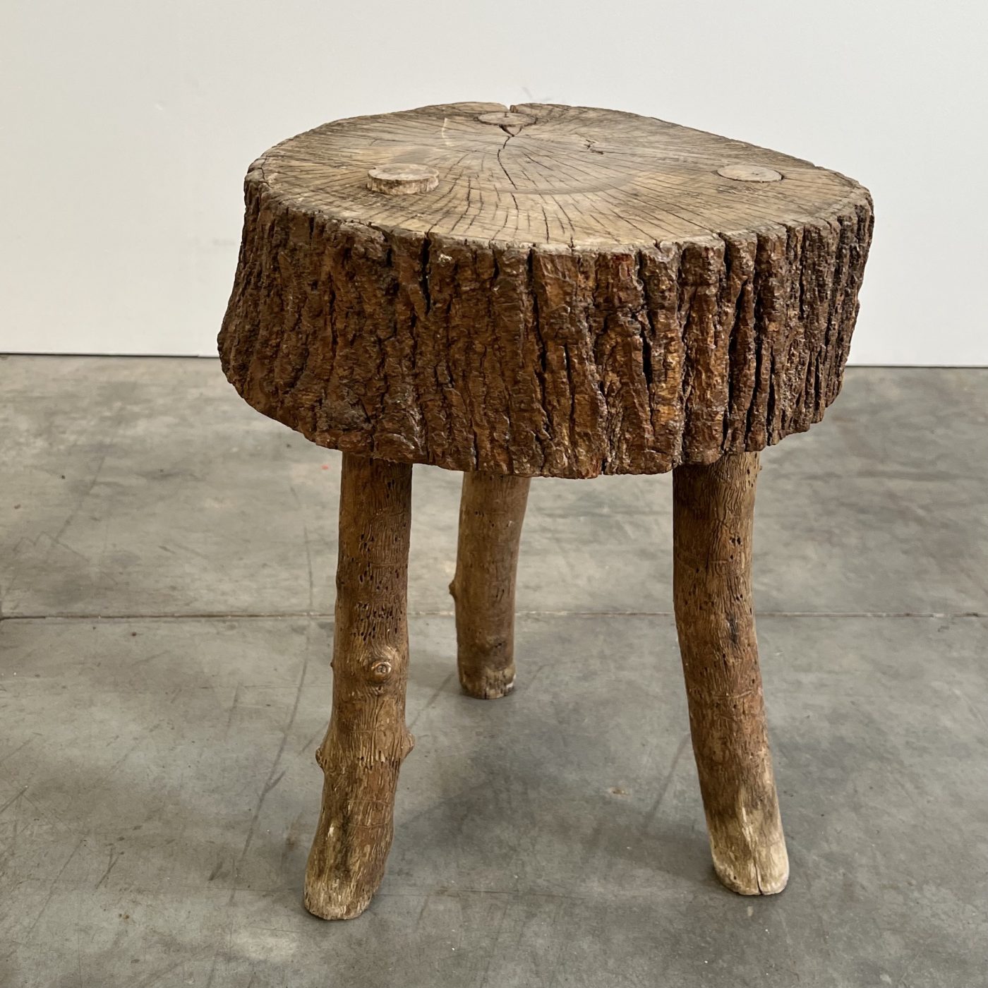 objet-primitive-stools0002