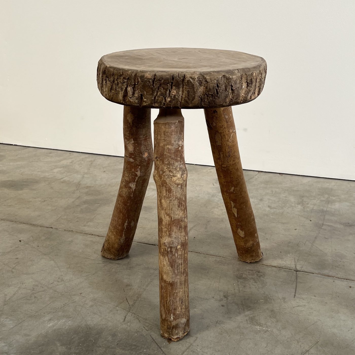 objet-primitive-stools0003
