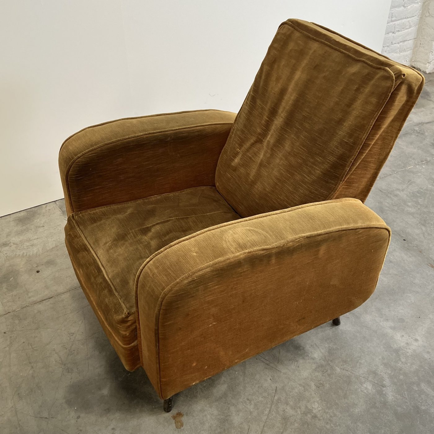 objet-primitive-vintage-armchairs0002