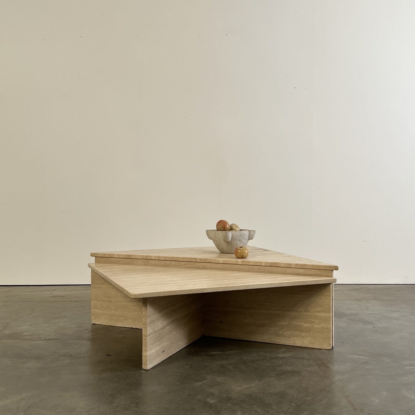 objet-travertin-coffeetable0001