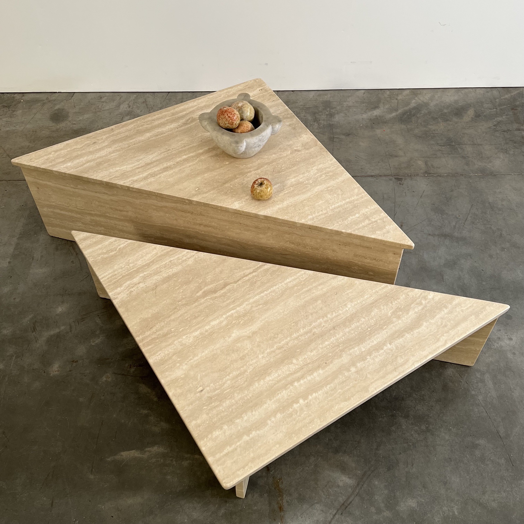 objet-travertin-coffeetable0004