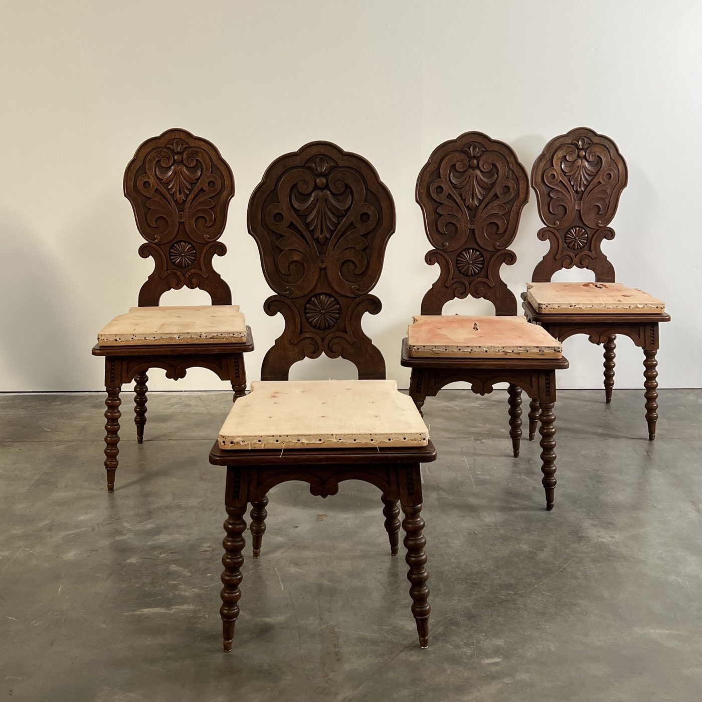 objet-vagabond-antique-chairs0005