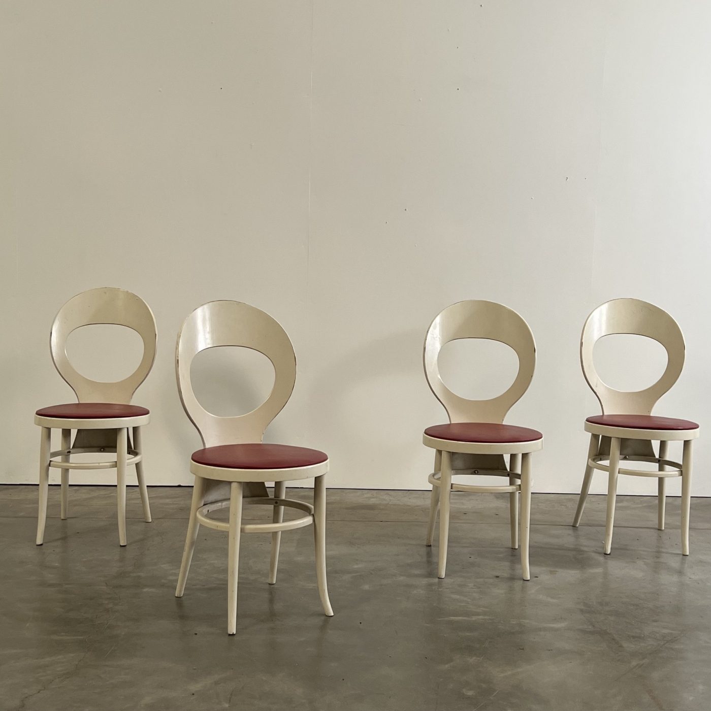 objet-vagabond-baumann-chairs0001