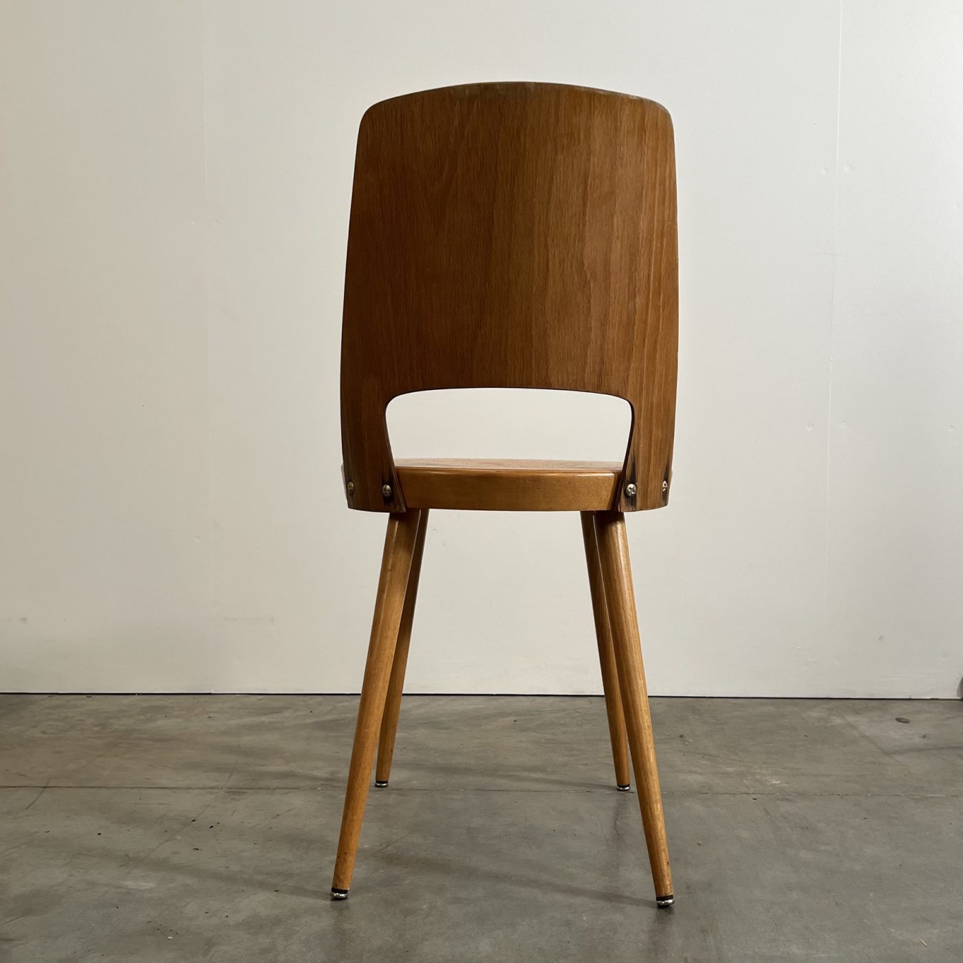 objet-vagabond-bistrot-chairs0004