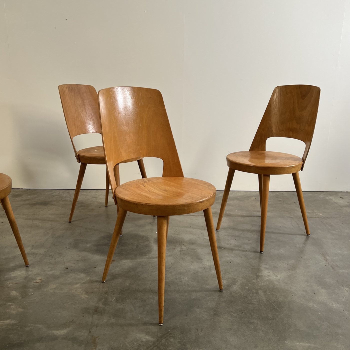 objet-vagabond-bistrot-chairs0007