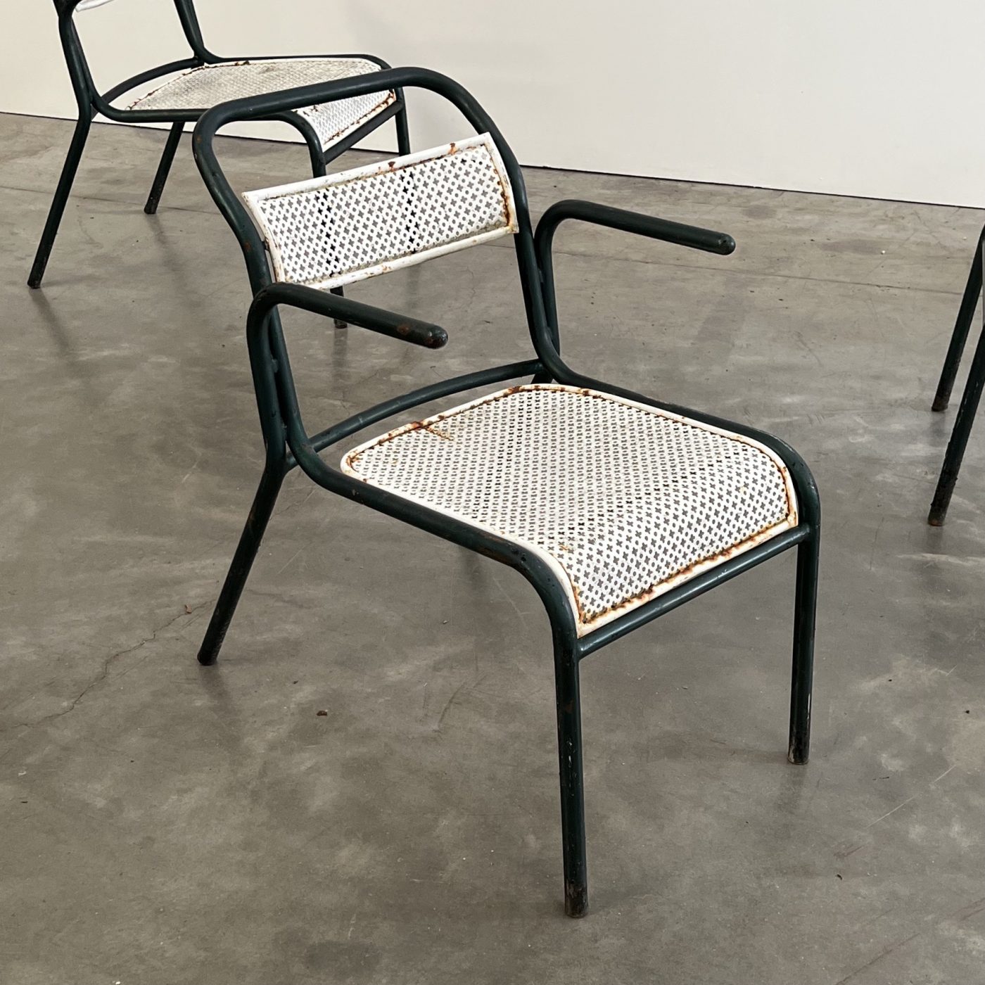 objet-vagabond-garden-chairs0000