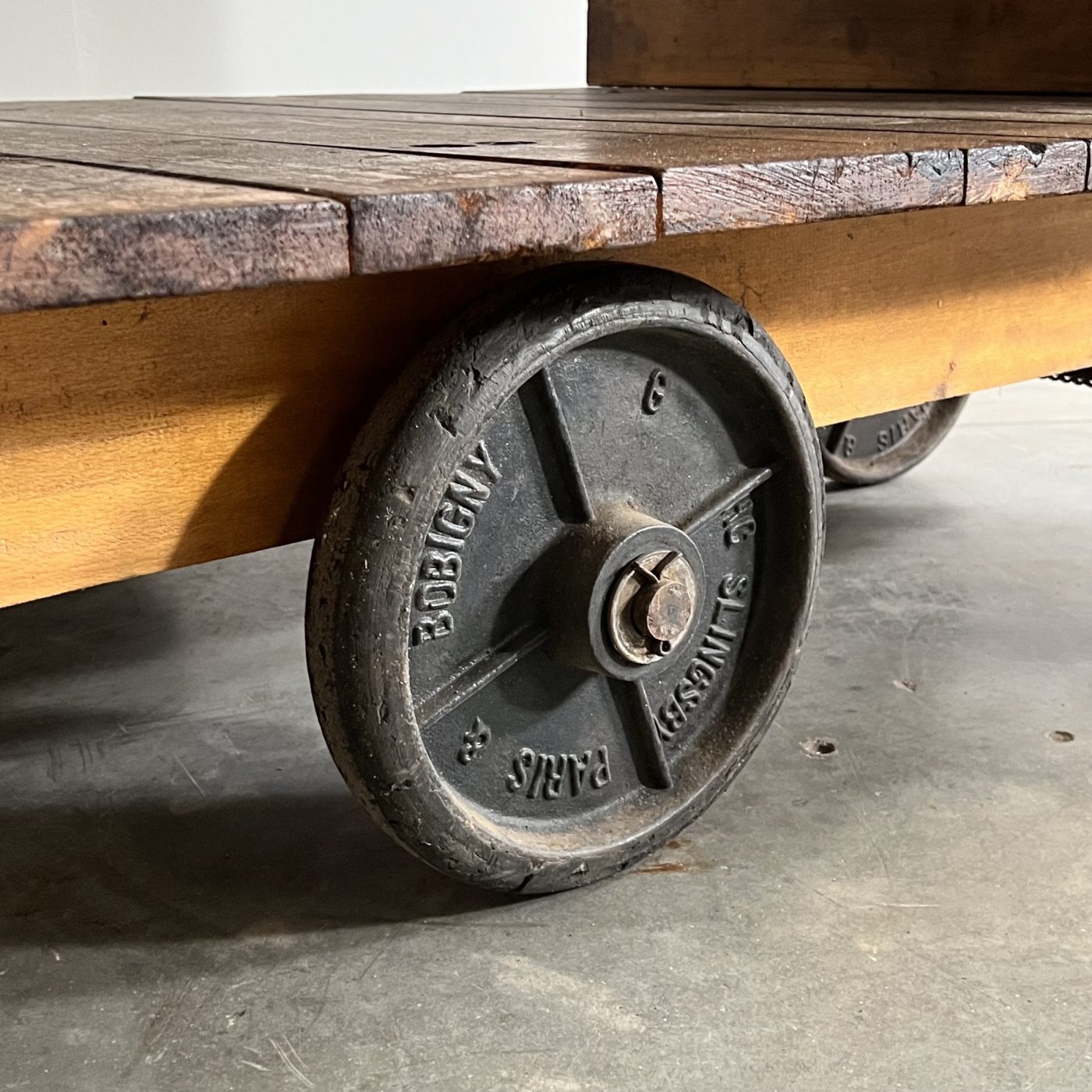 objet-vagabond-industrial-trolley0001