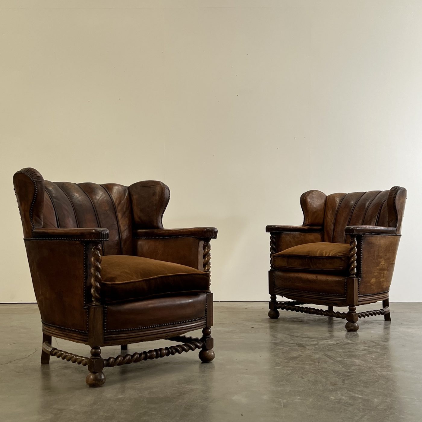 objet-vagabond-leather-chairs0000