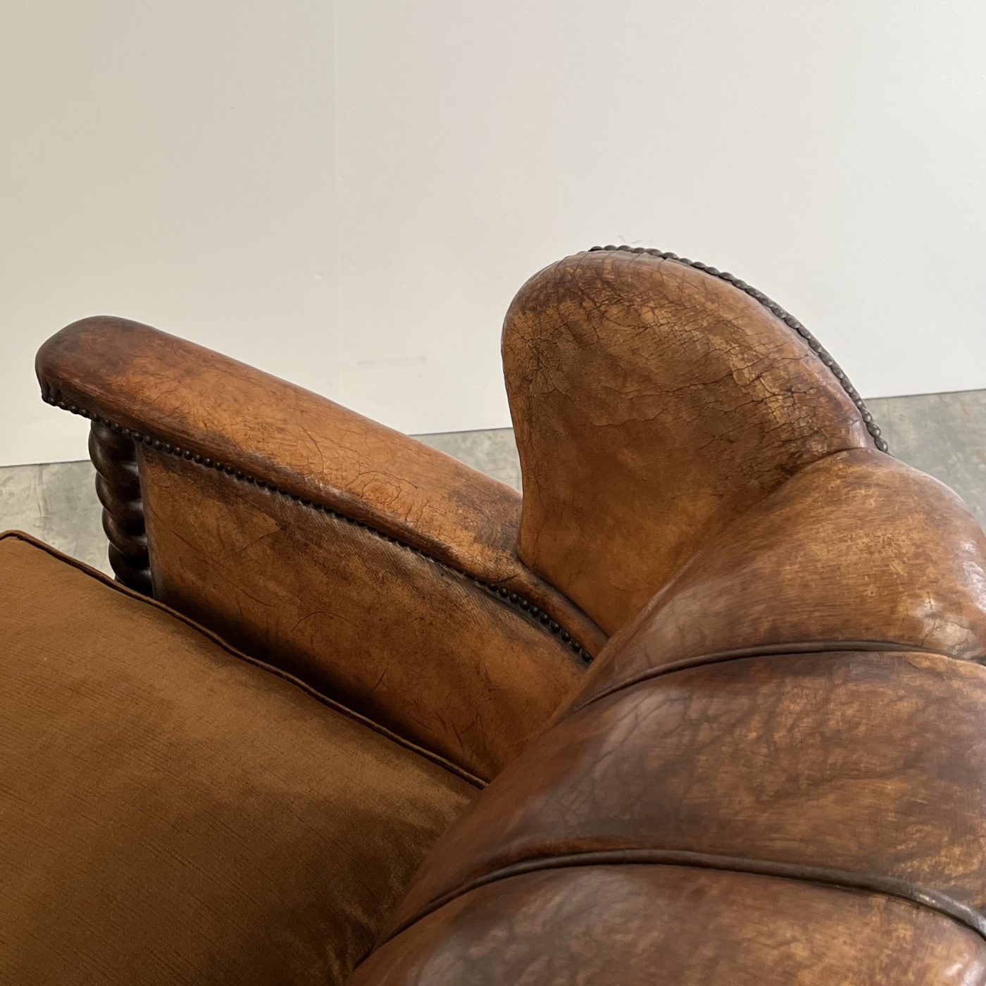 objet-vagabond-leather-chairs0006