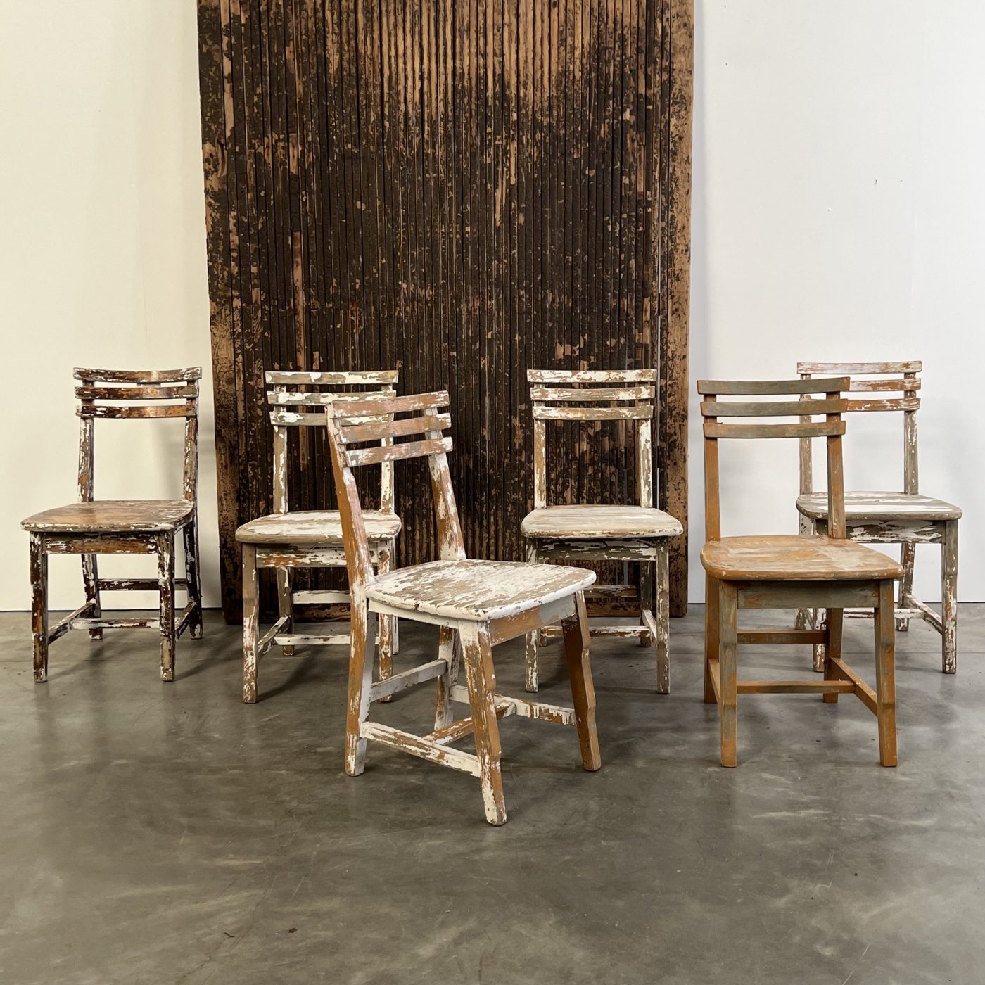 objet-vagabond-painted-chairs0004