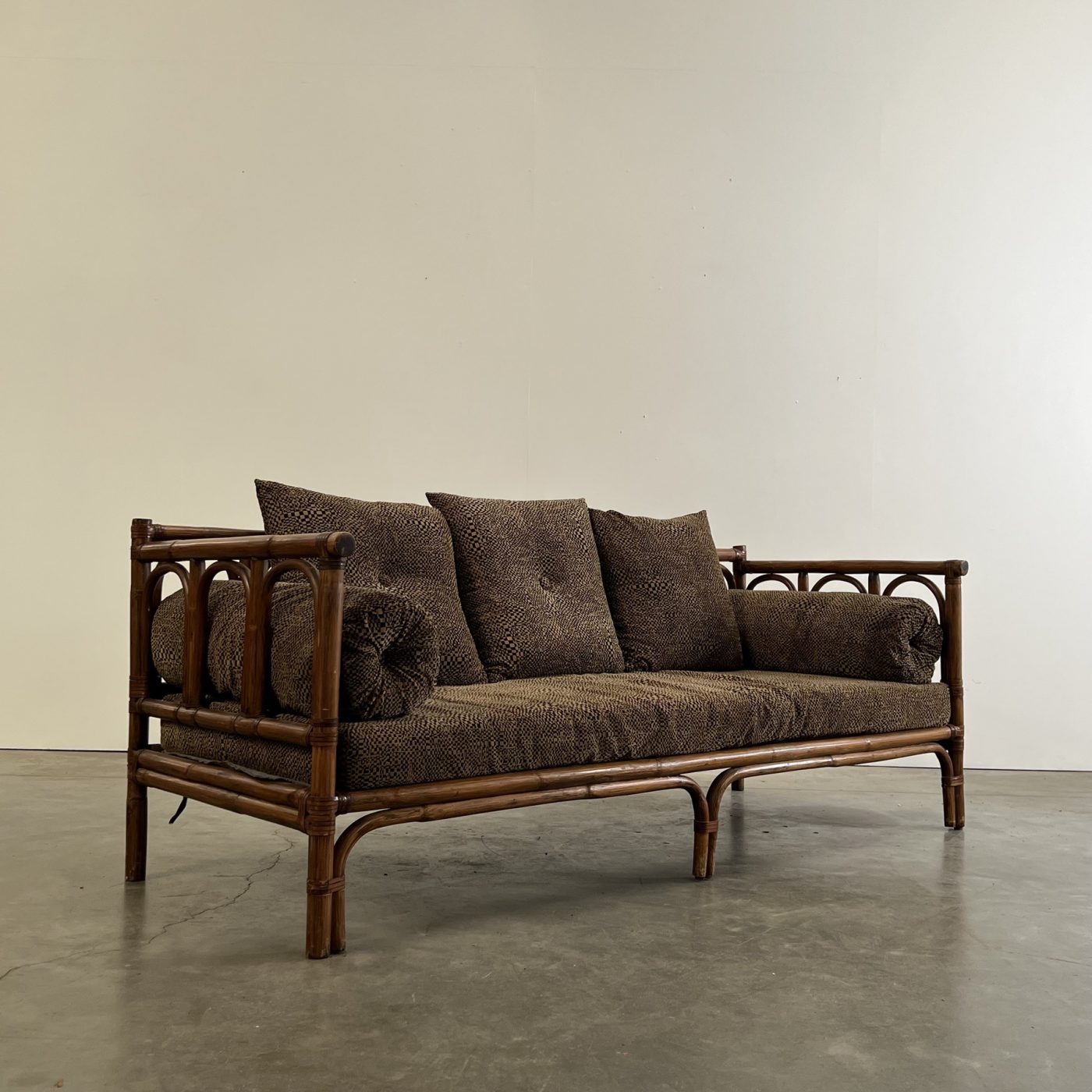 objet-vagabond-rattan-sofa0003