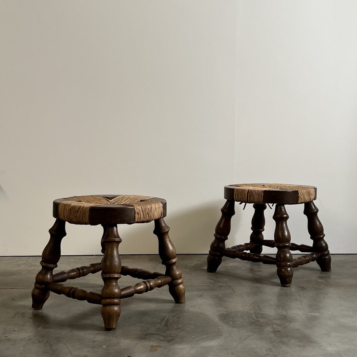 objet-vagabond-brutalist-stools0002
