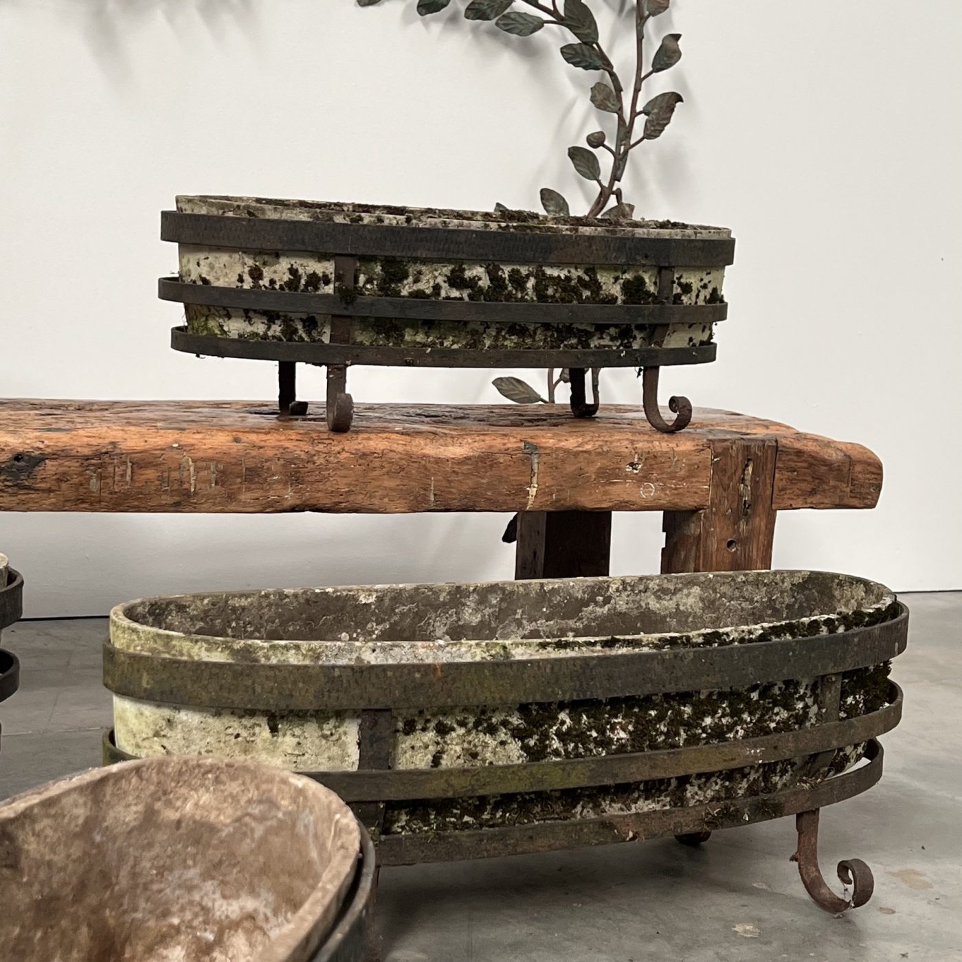 objet-vagabond-concrete-planters0003