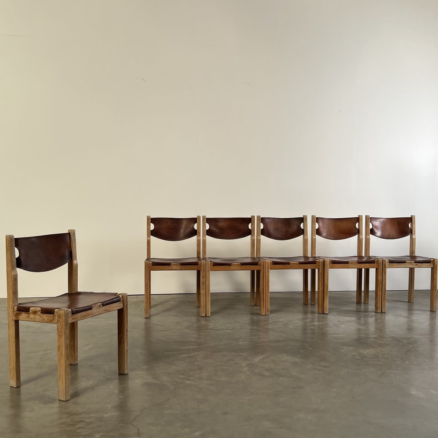 objet-vagabond-leather-chairs0013