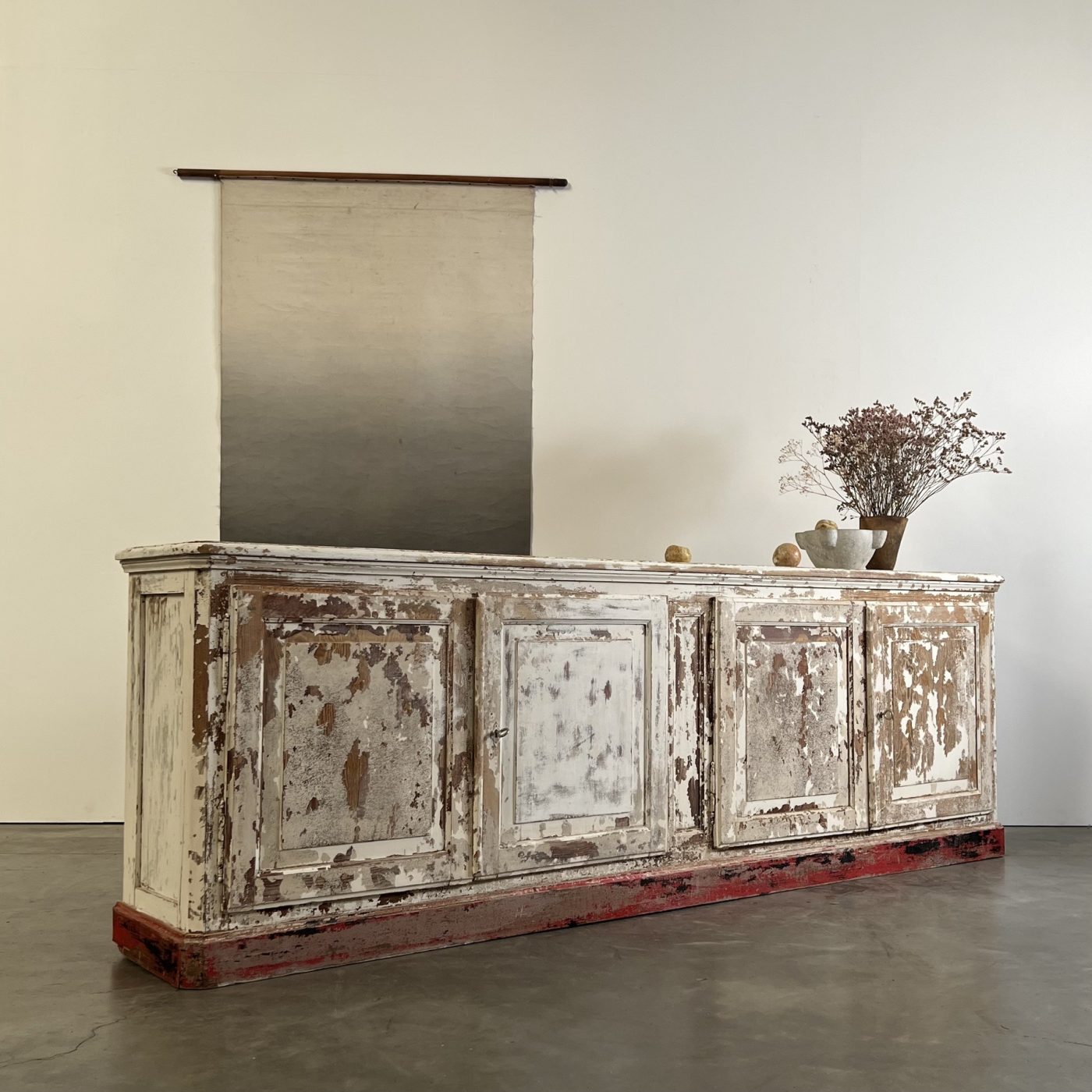 objet-vagabond-painted-cabinet0002