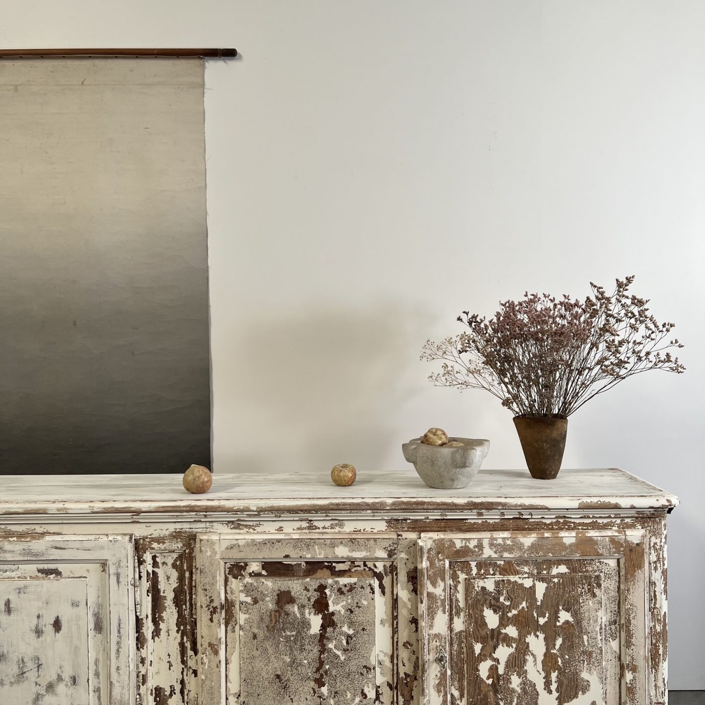 objet-vagabond-painted-cabinet0004