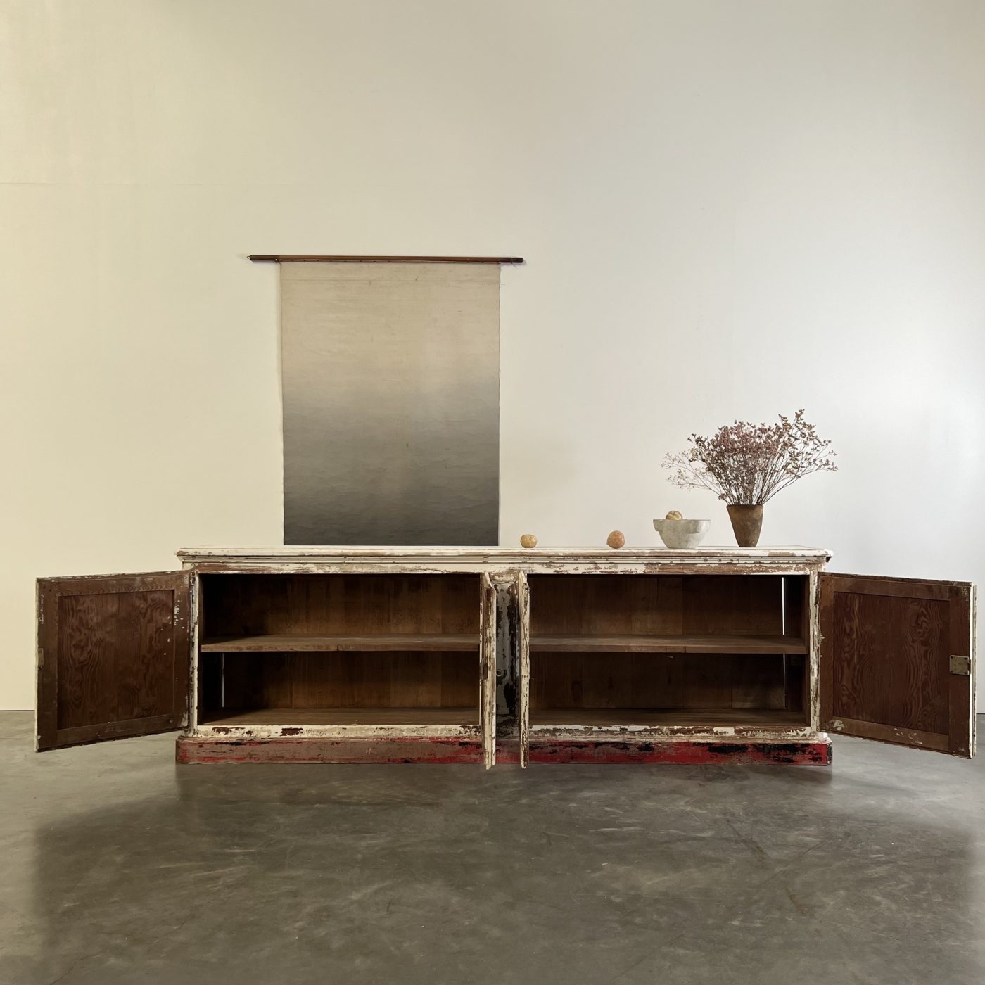 objet-vagabond-painted-cabinet0006
