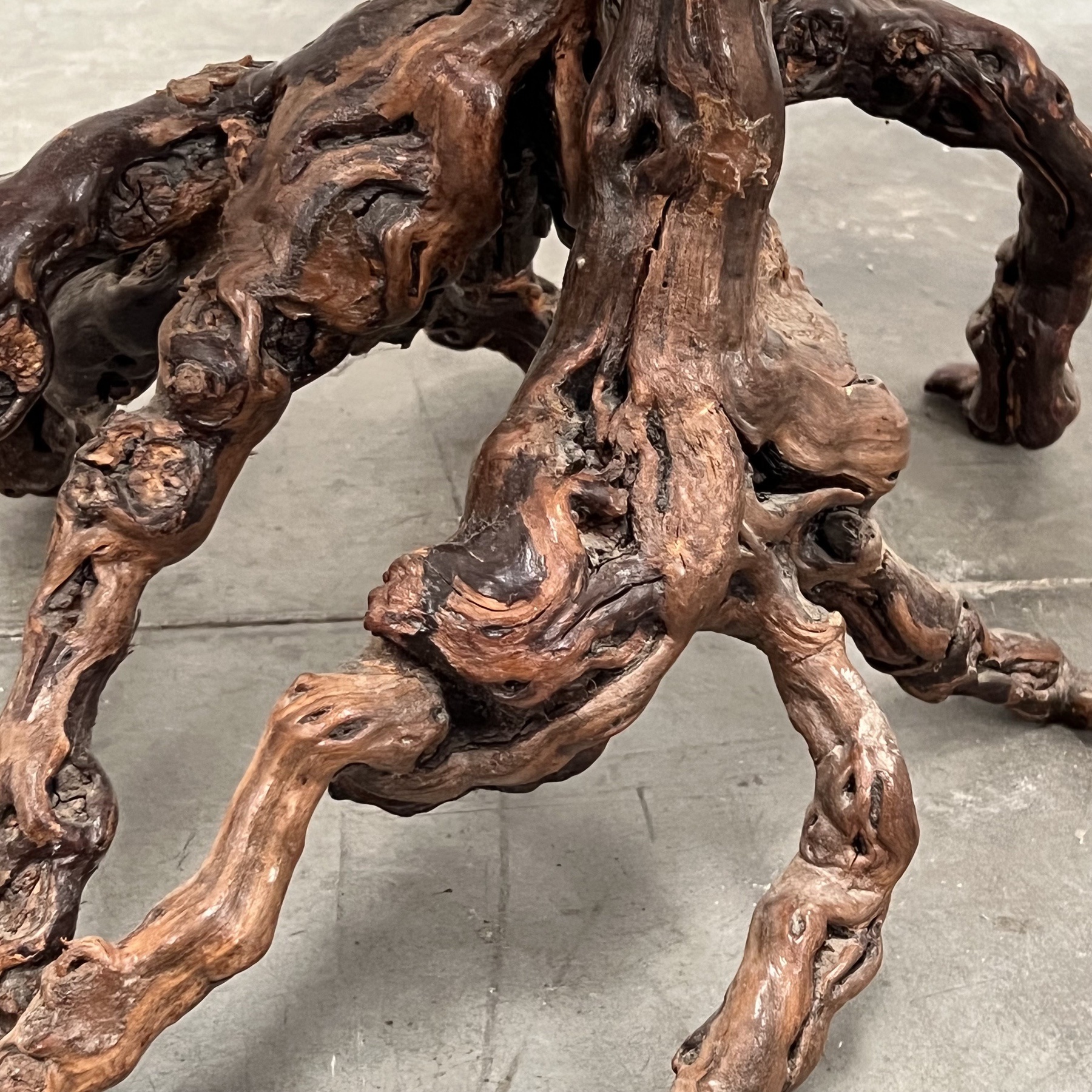 objet-vagabond-roots-pedestal0007