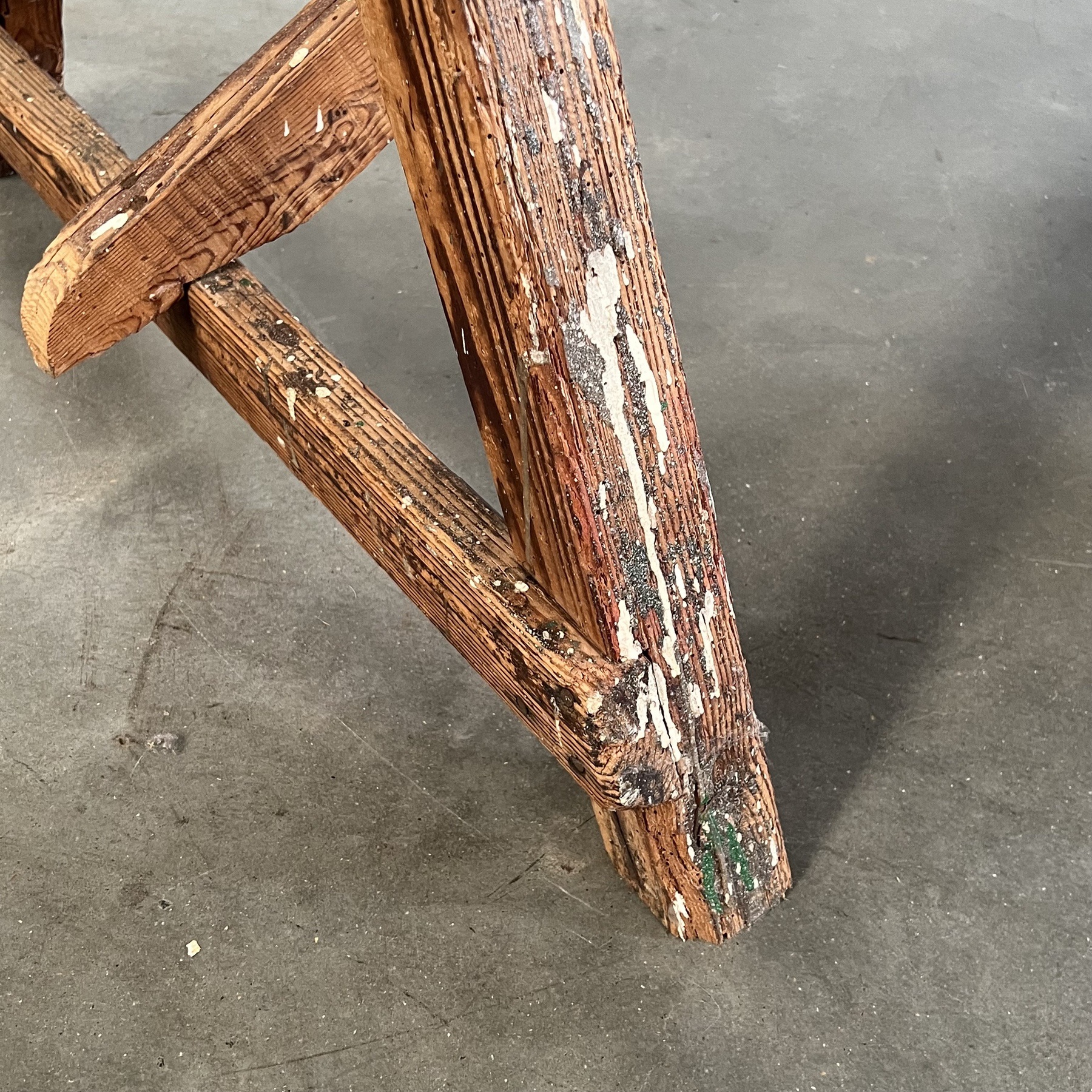 objet-vagabond-bluestone-table0002